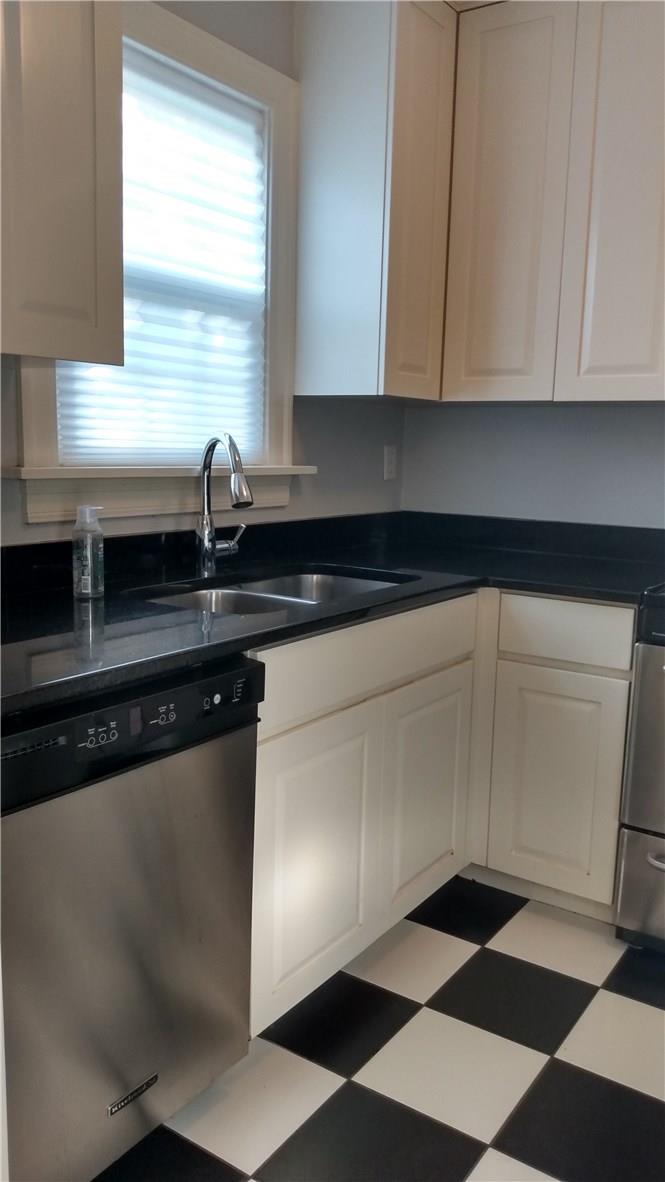 4611 Duval St Property Photo 6
