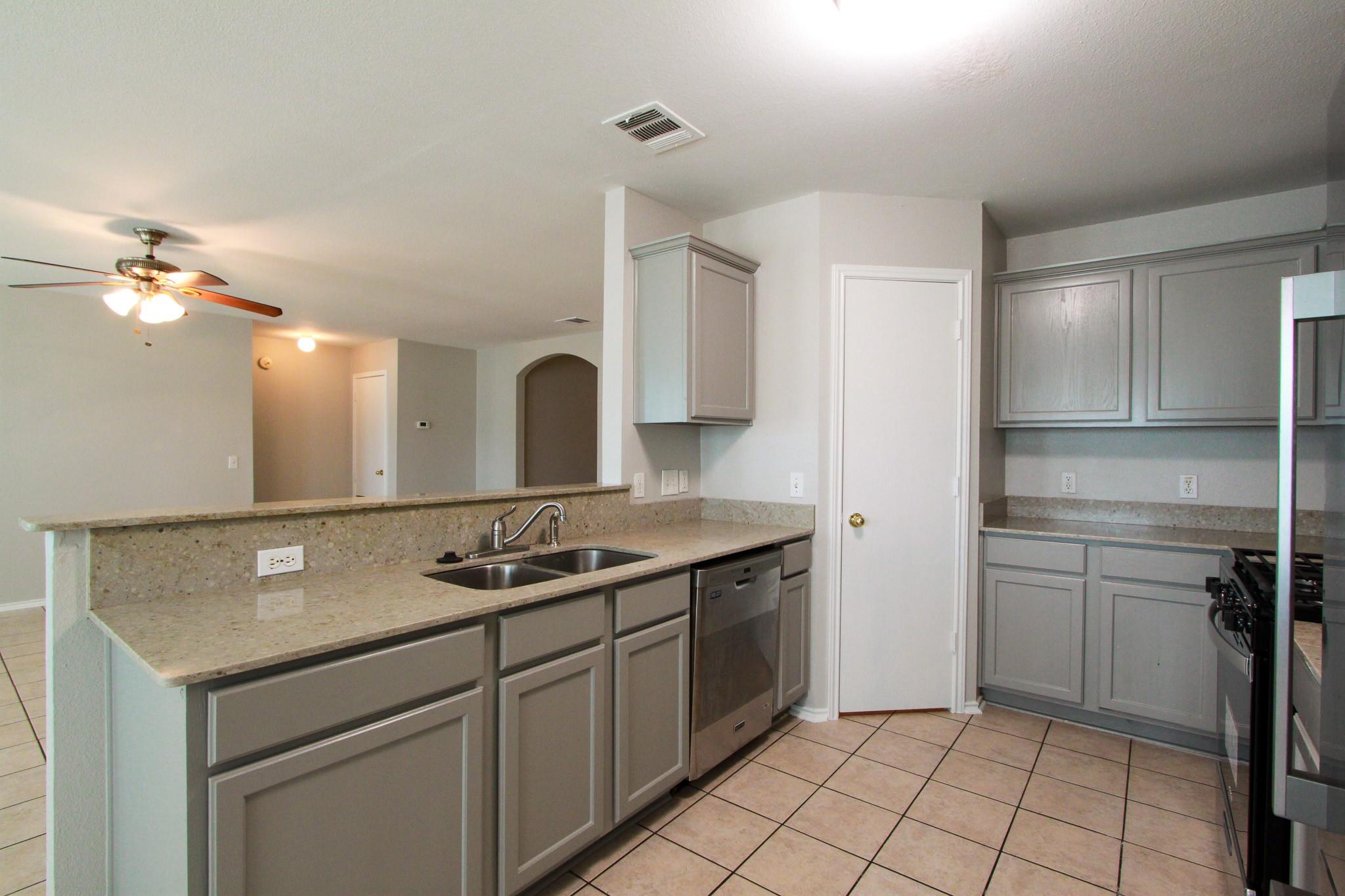 11712 Morning View Dr Property Photo 13