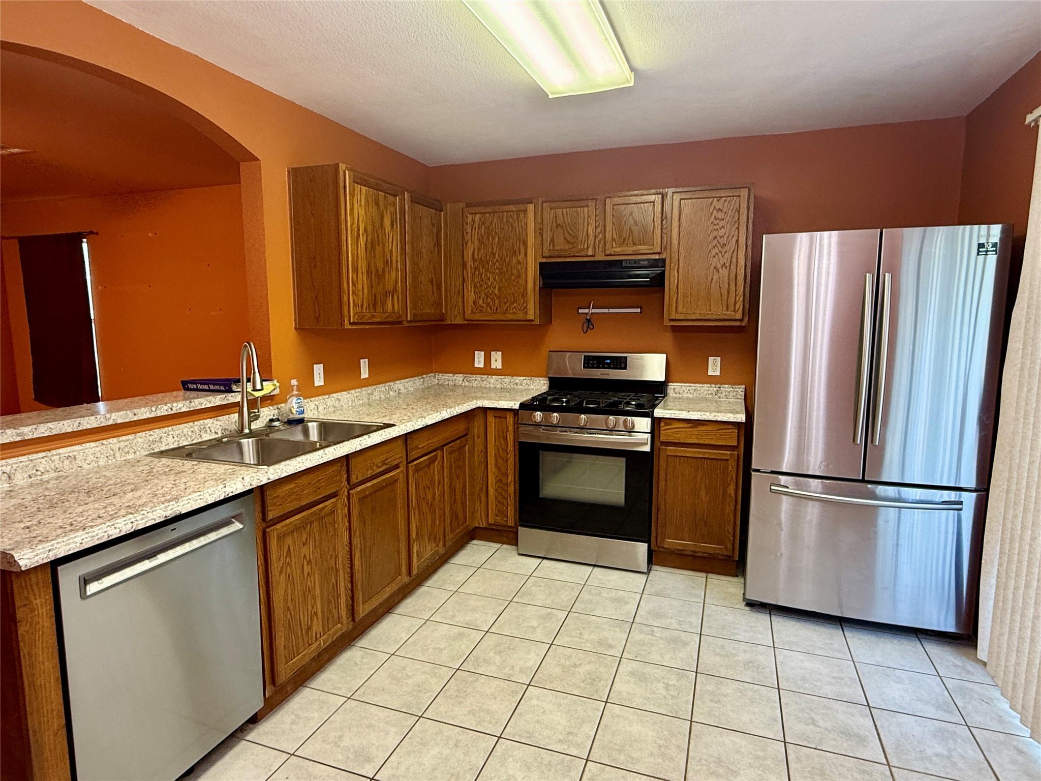 13100 Winecup Mallow Trl Property Photo 6