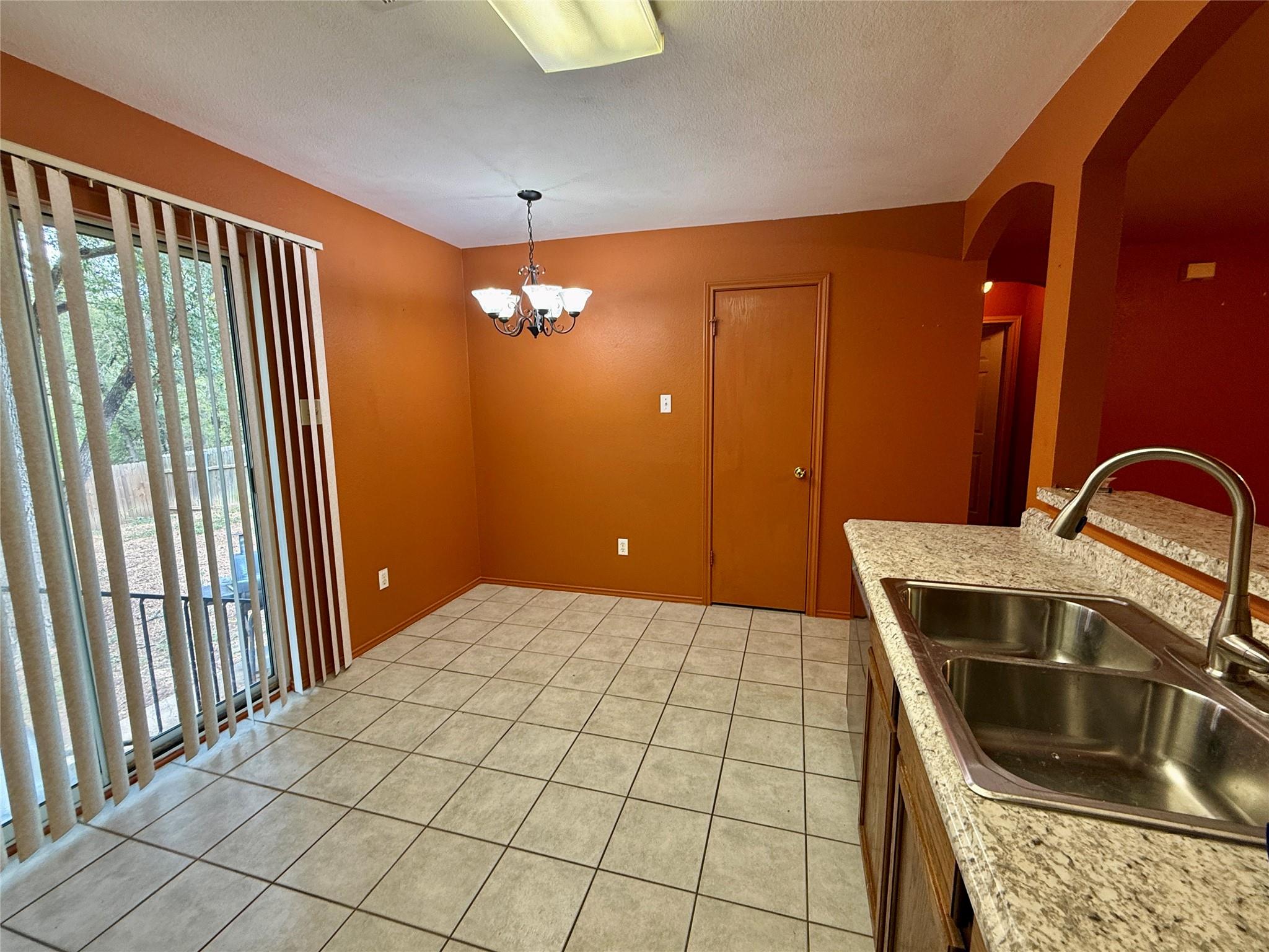13100 Winecup Mallow Trl Property Photo 8