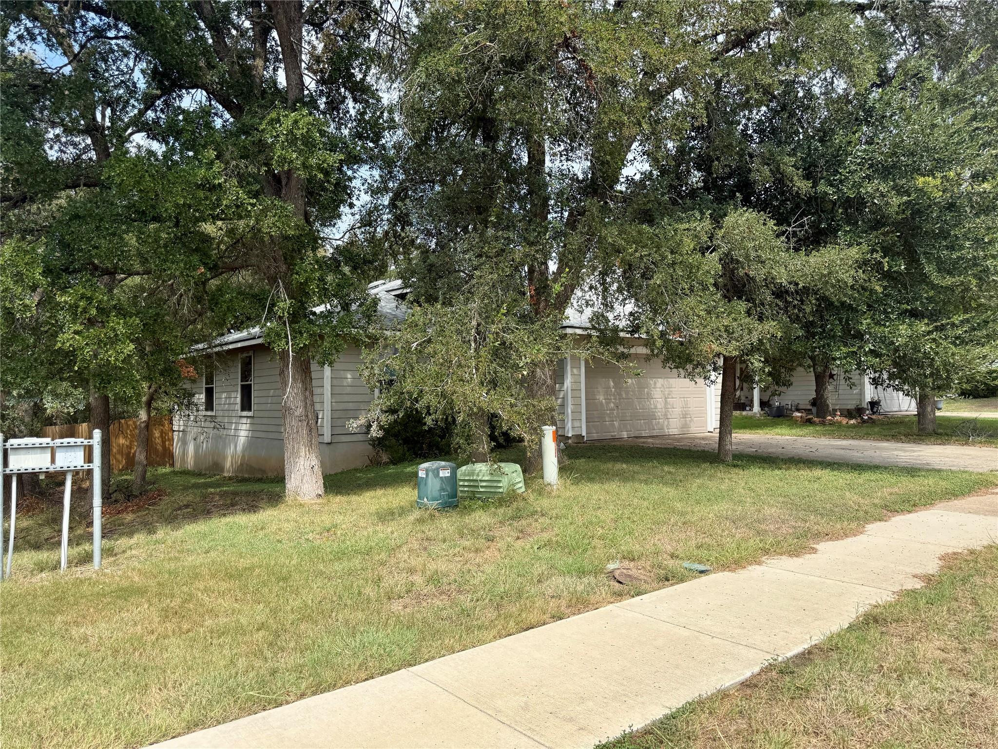13100 Winecup Mallow Trl Property Photo 27