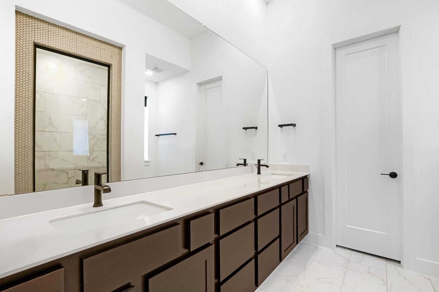 404 Jackson River Loop Property Photo 12