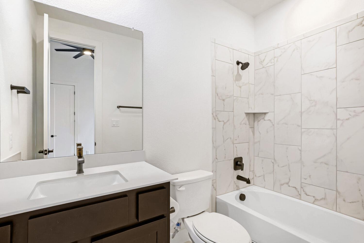 404 Jackson River Loop Property Photo 18