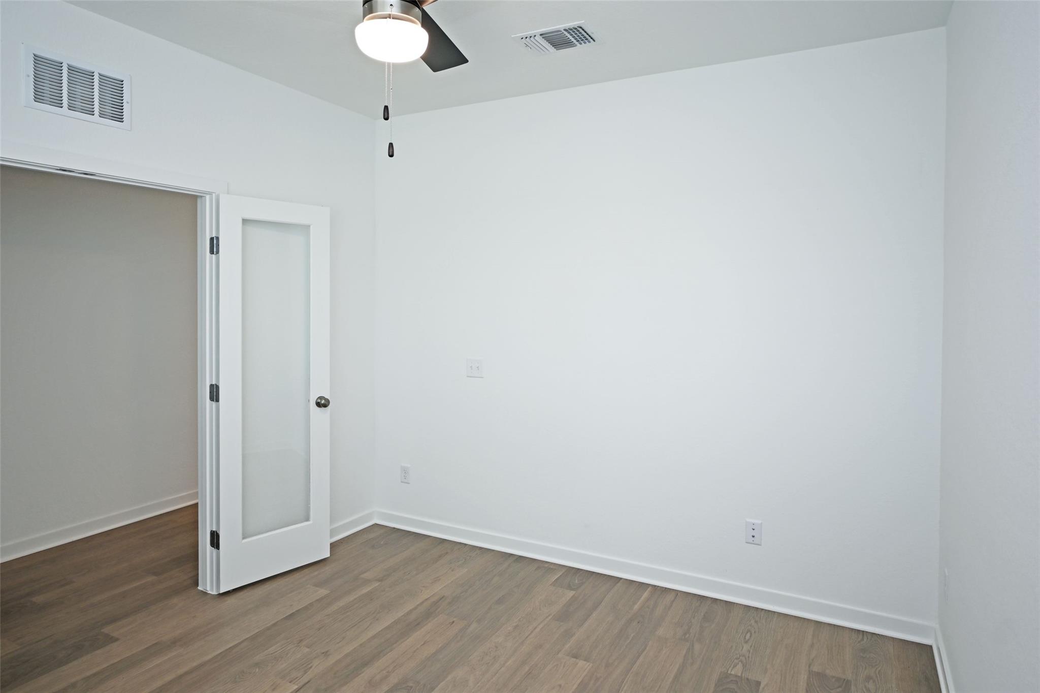 261 Elk Ave Property Photo 4