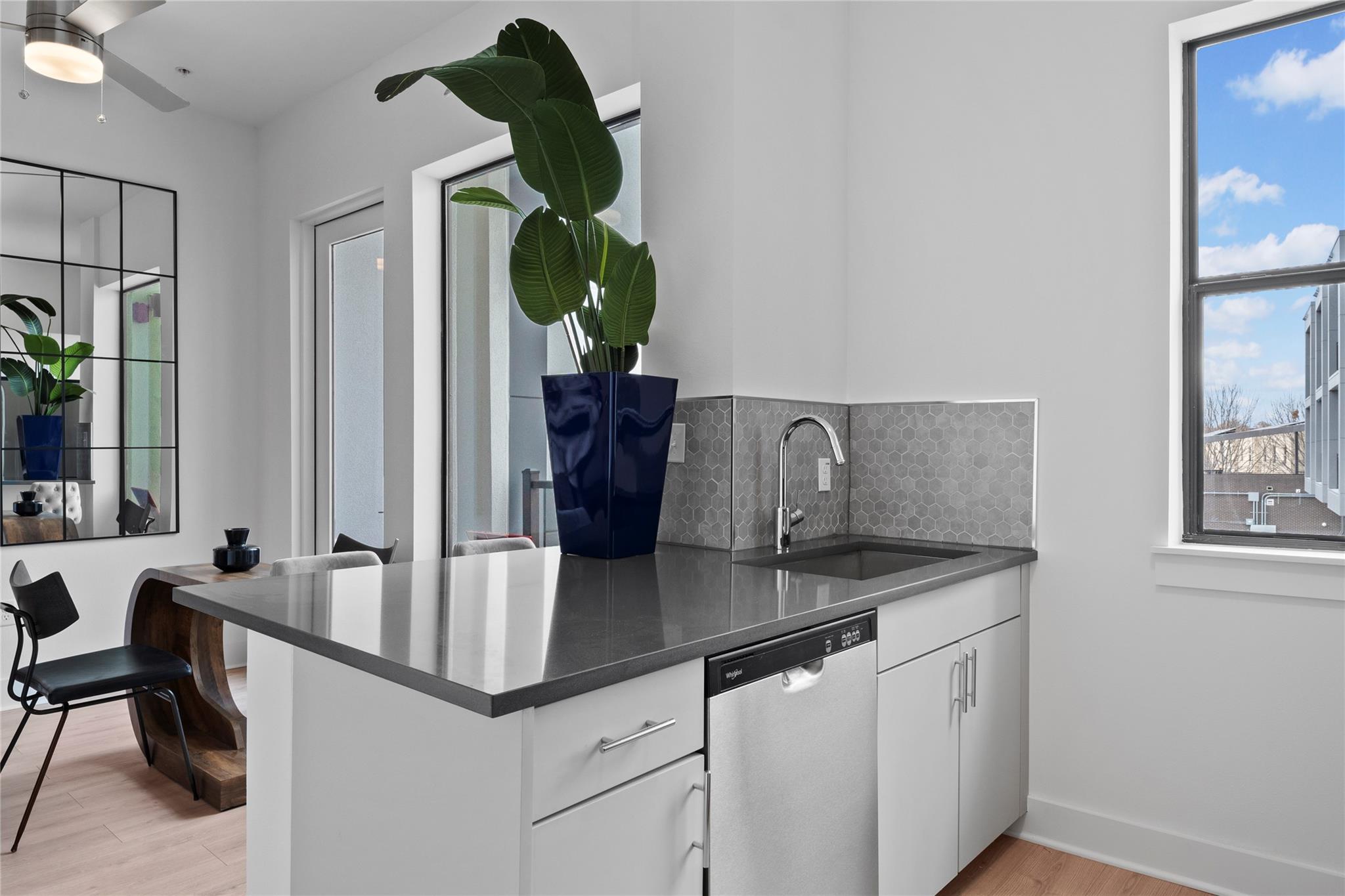 3900 Berkman Dr #206 Property Photo 8