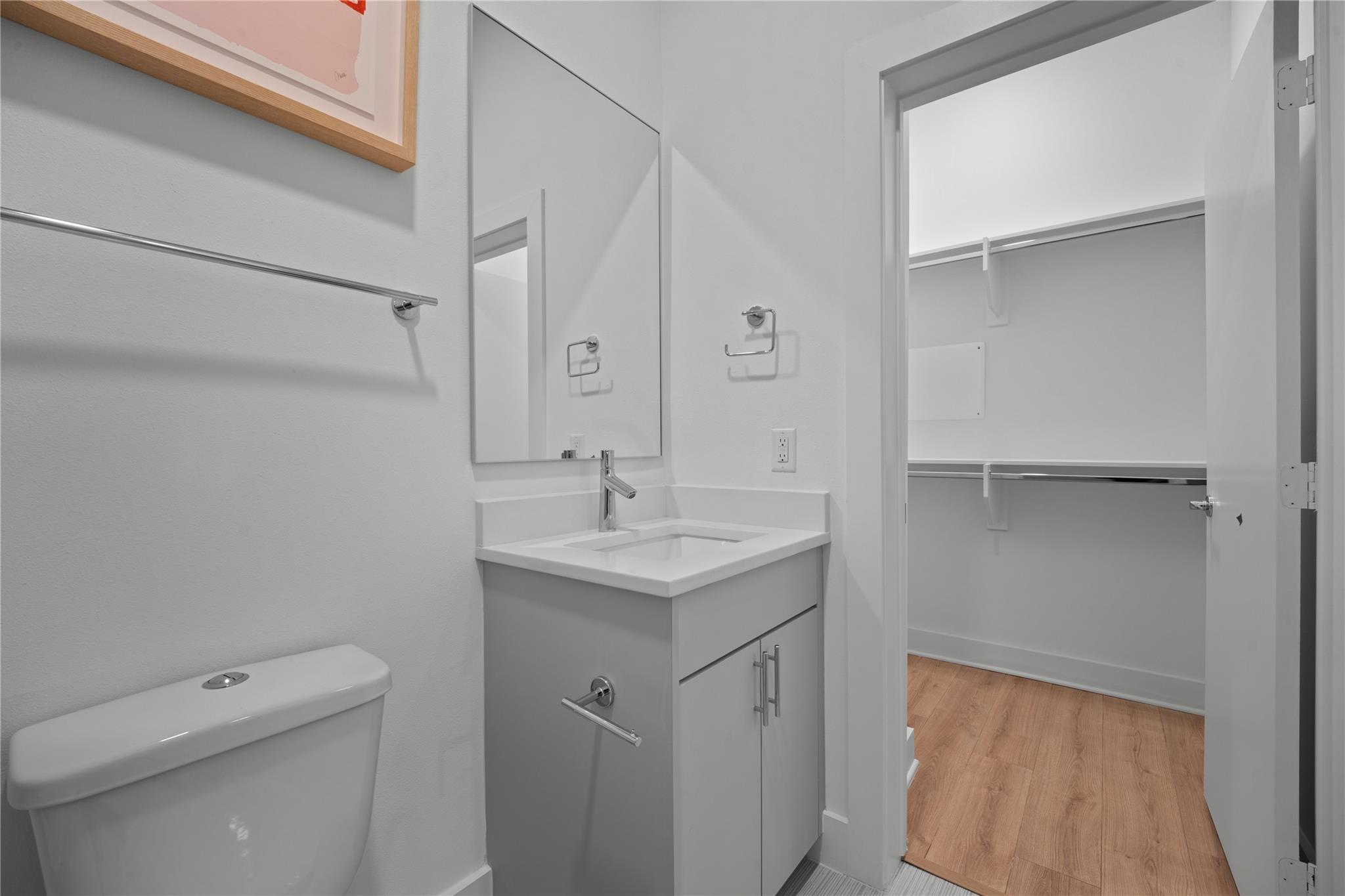 3900 Berkman Dr #206 Property Photo 14