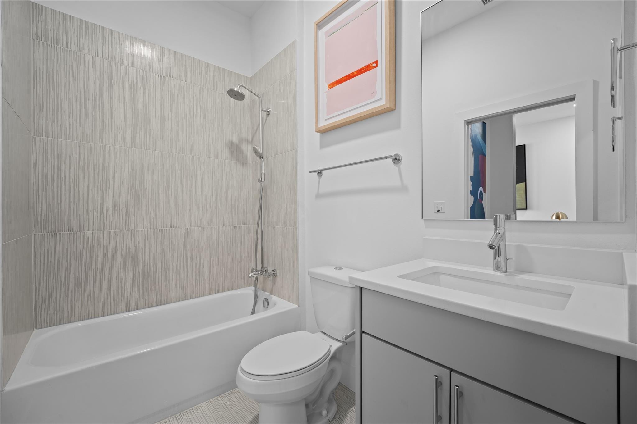 3900 Berkman Dr #206 Property Photo 15