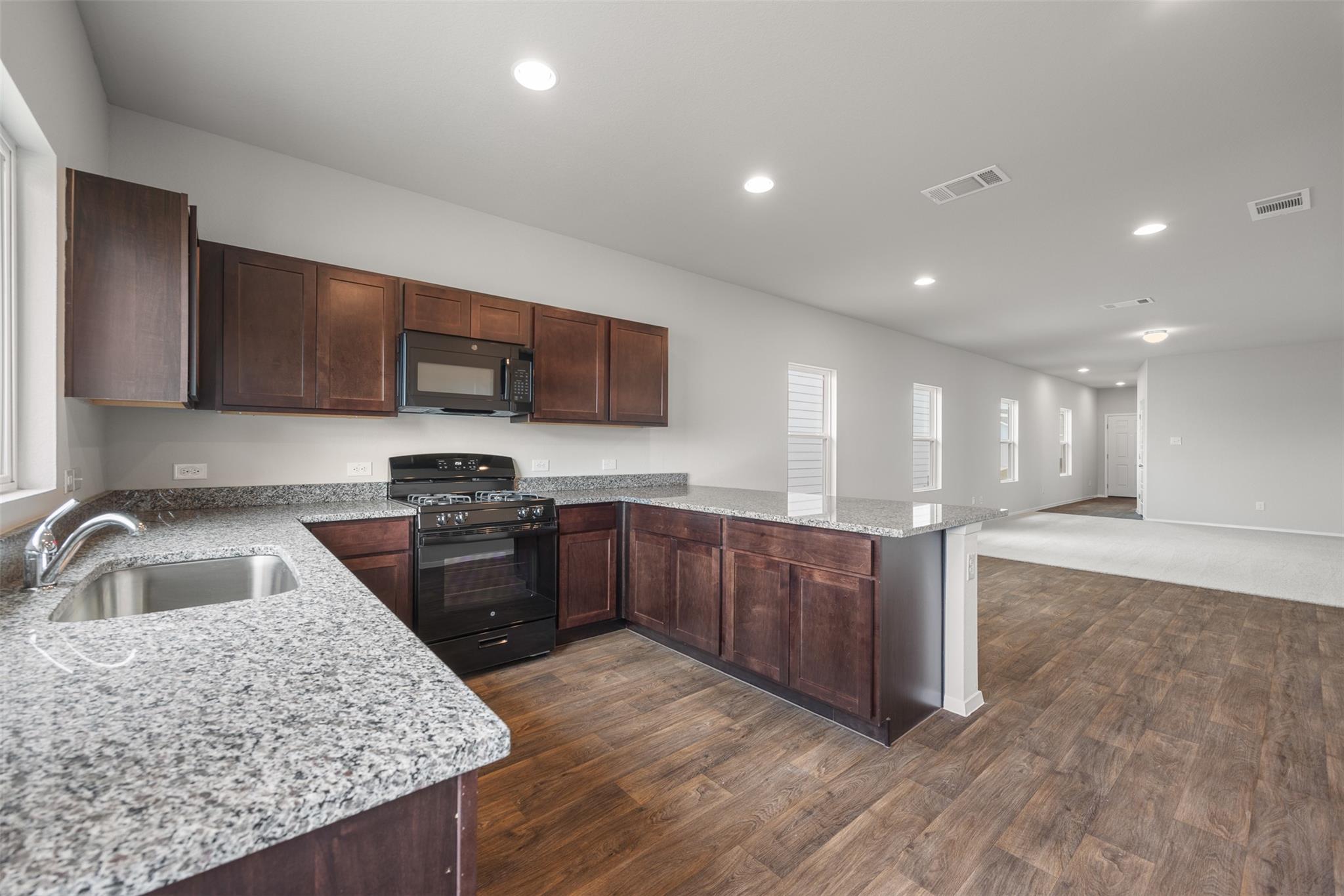 171 Haywood Mnr Property Photo 7