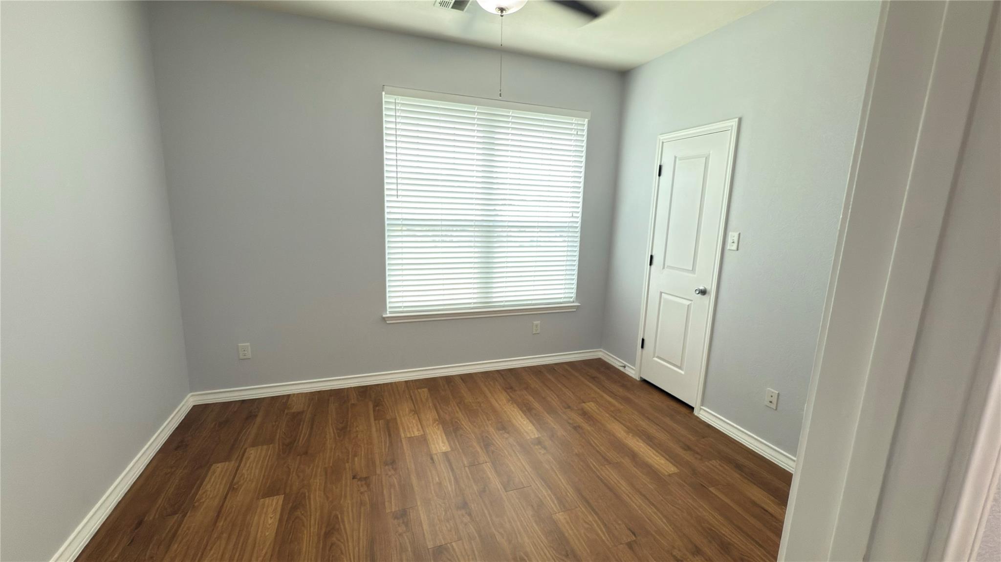400 West St #b Property Photo 7