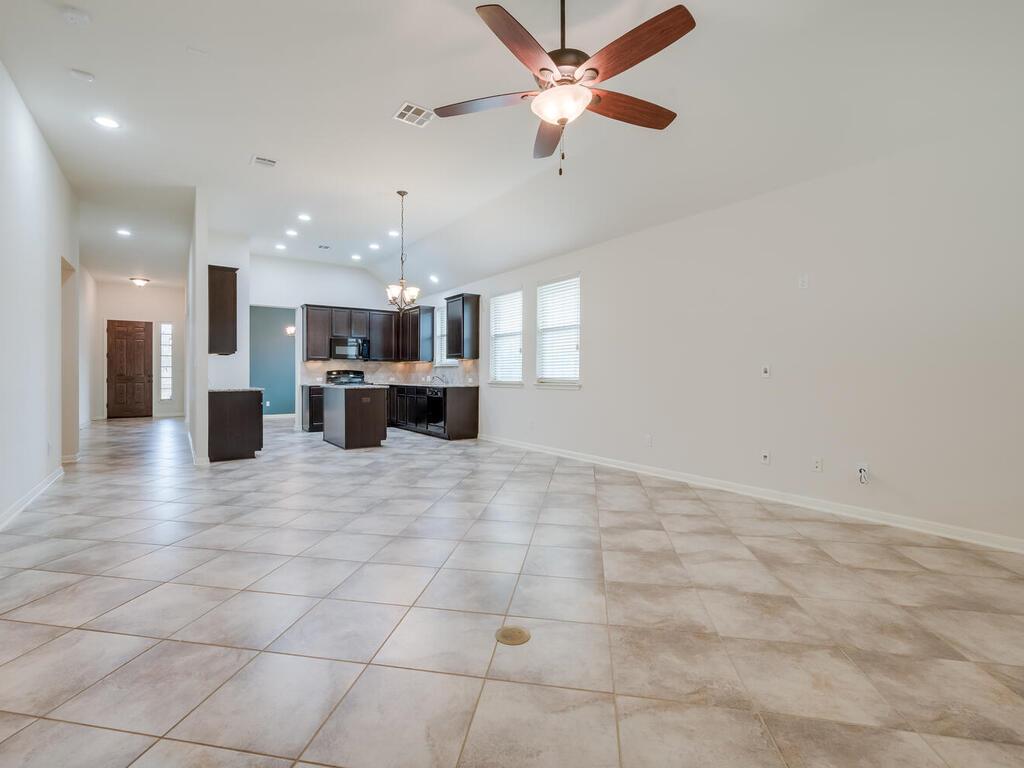 2200 Hilltop Climb Dr Property Photo 19