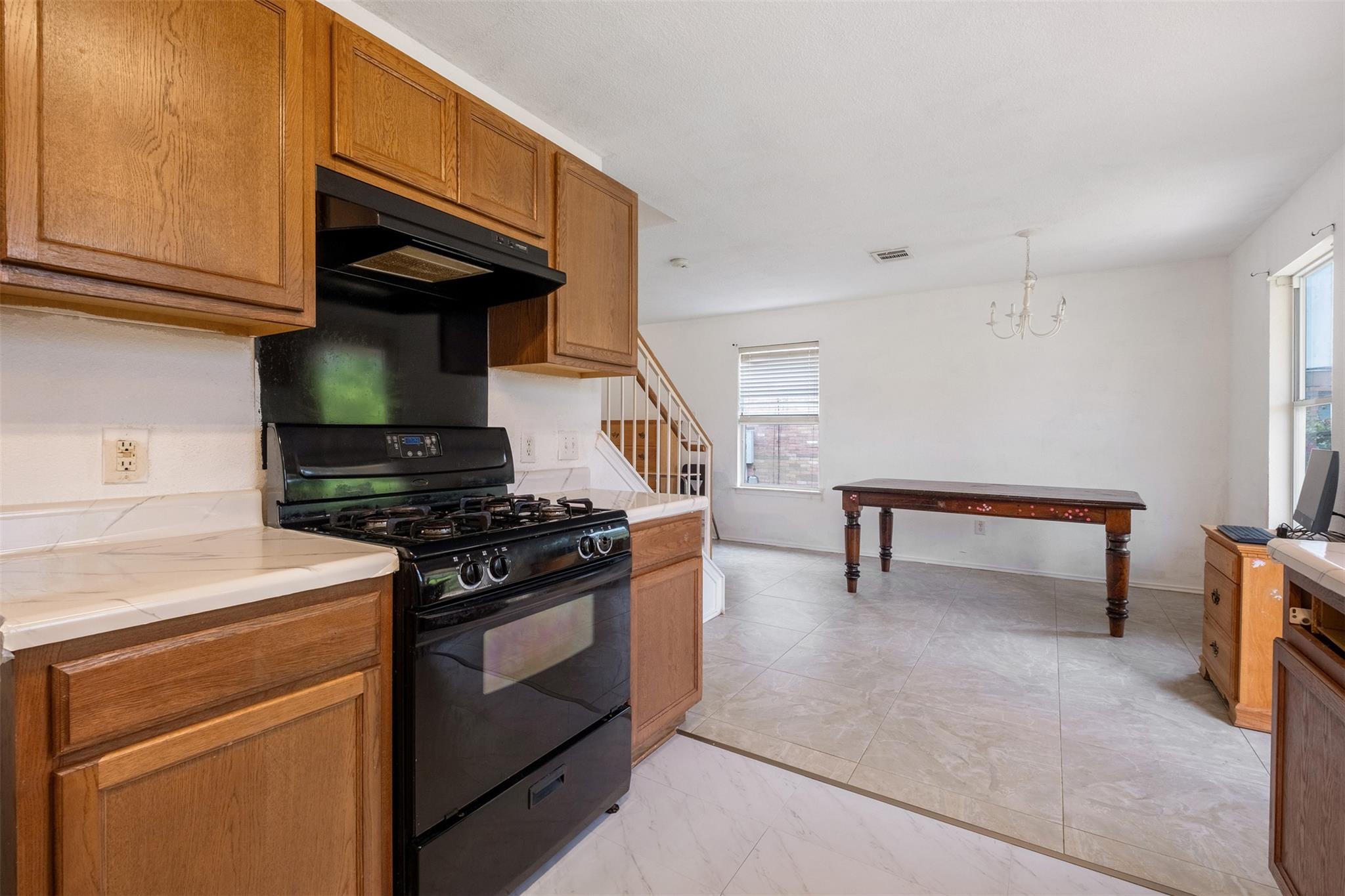 800 Rubles Ct Property Photo 2