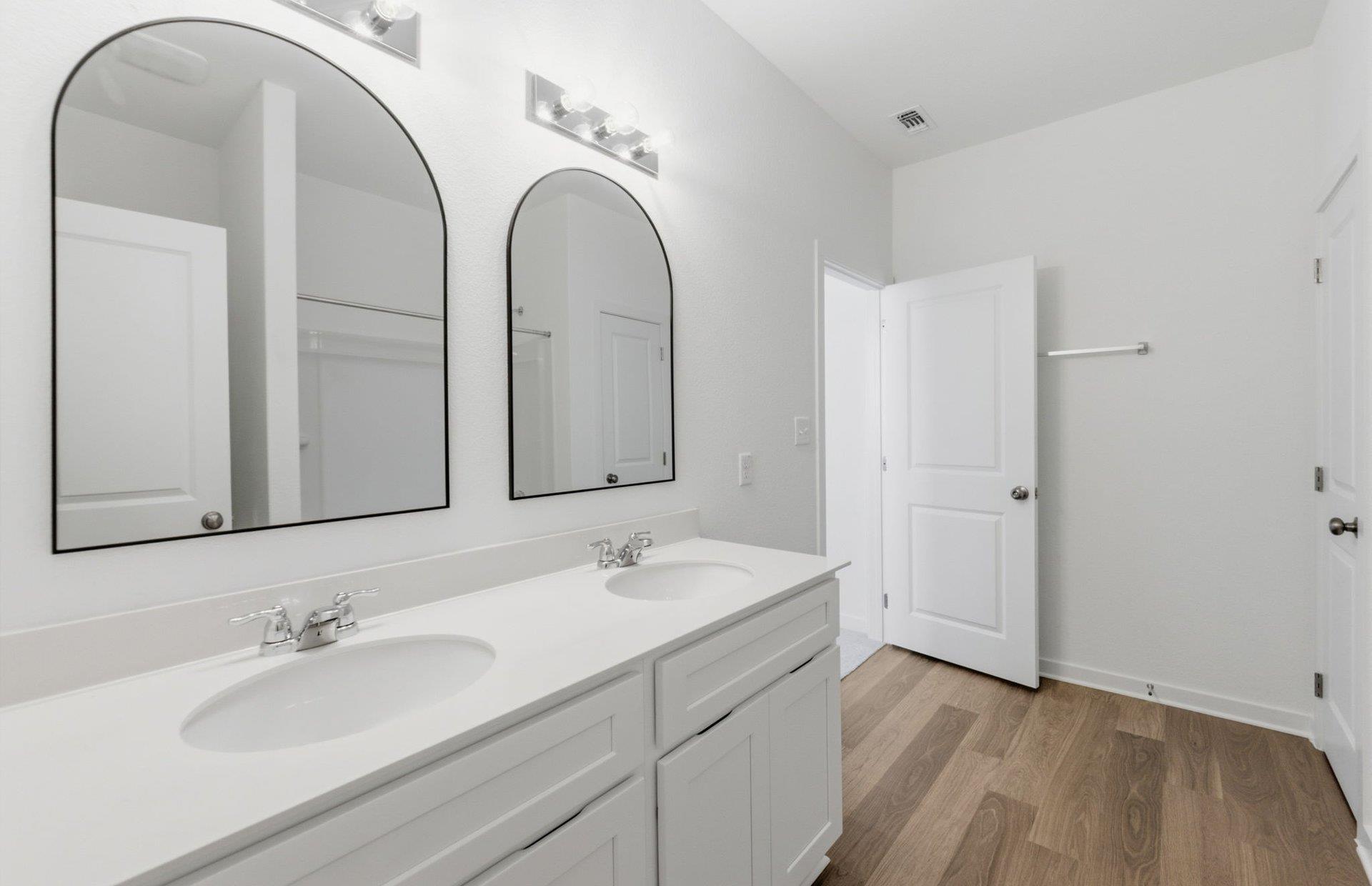 105 Lindheimer Ln Property Photo 11