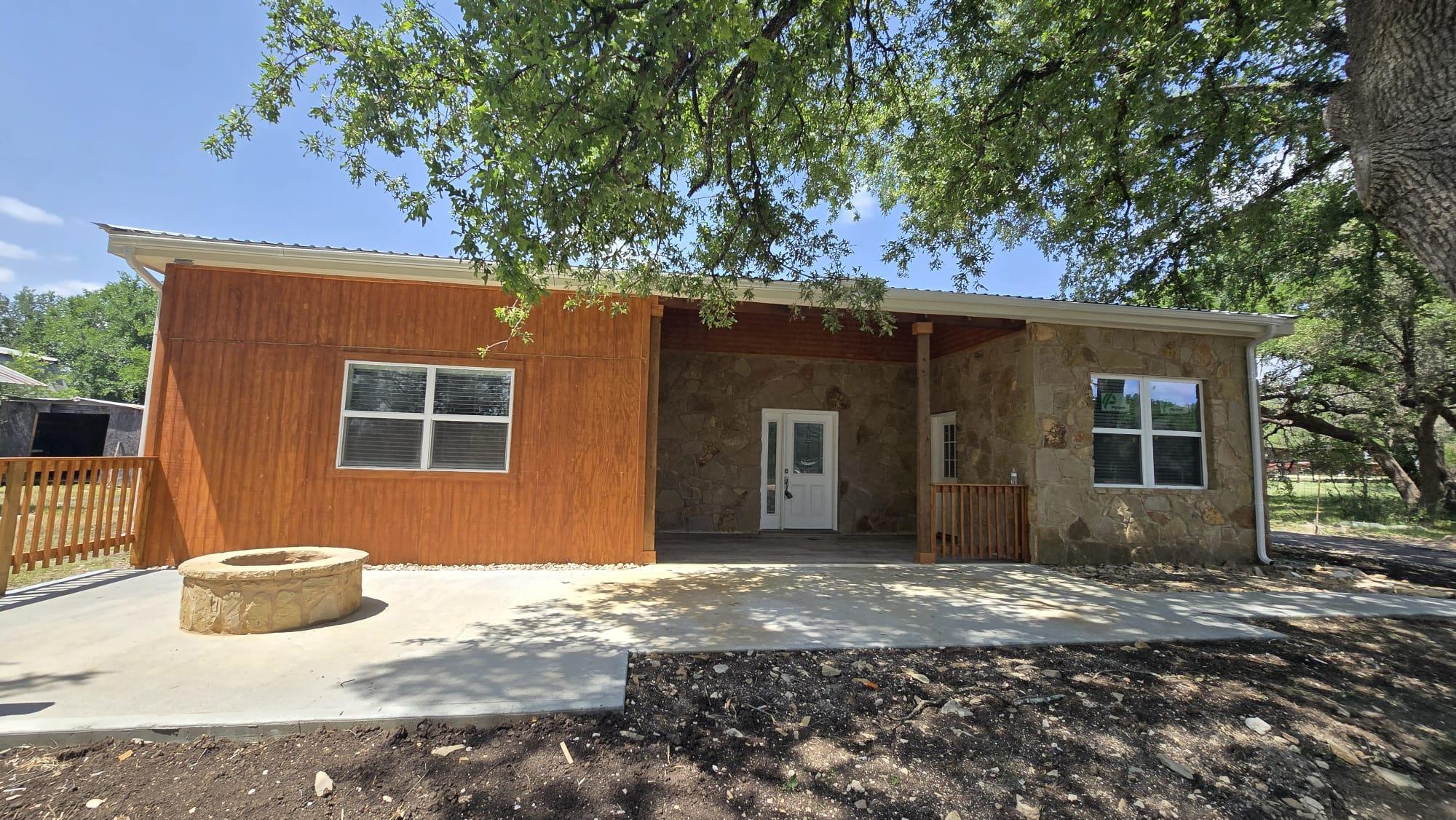 305 Remuda Dr Property Photo 1