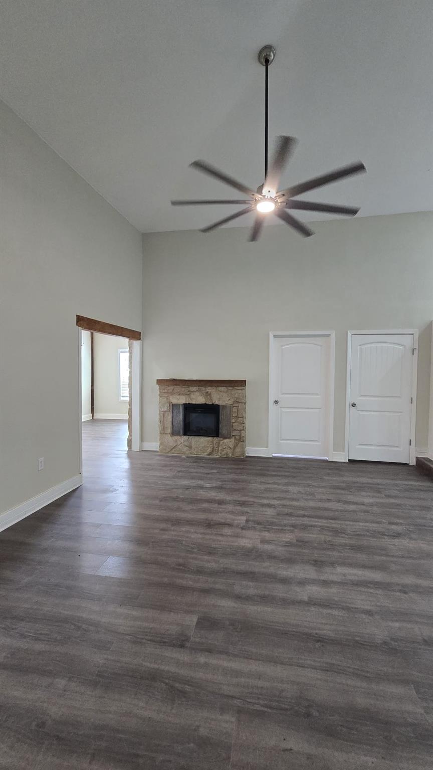 305 Remuda Dr Property Photo 4