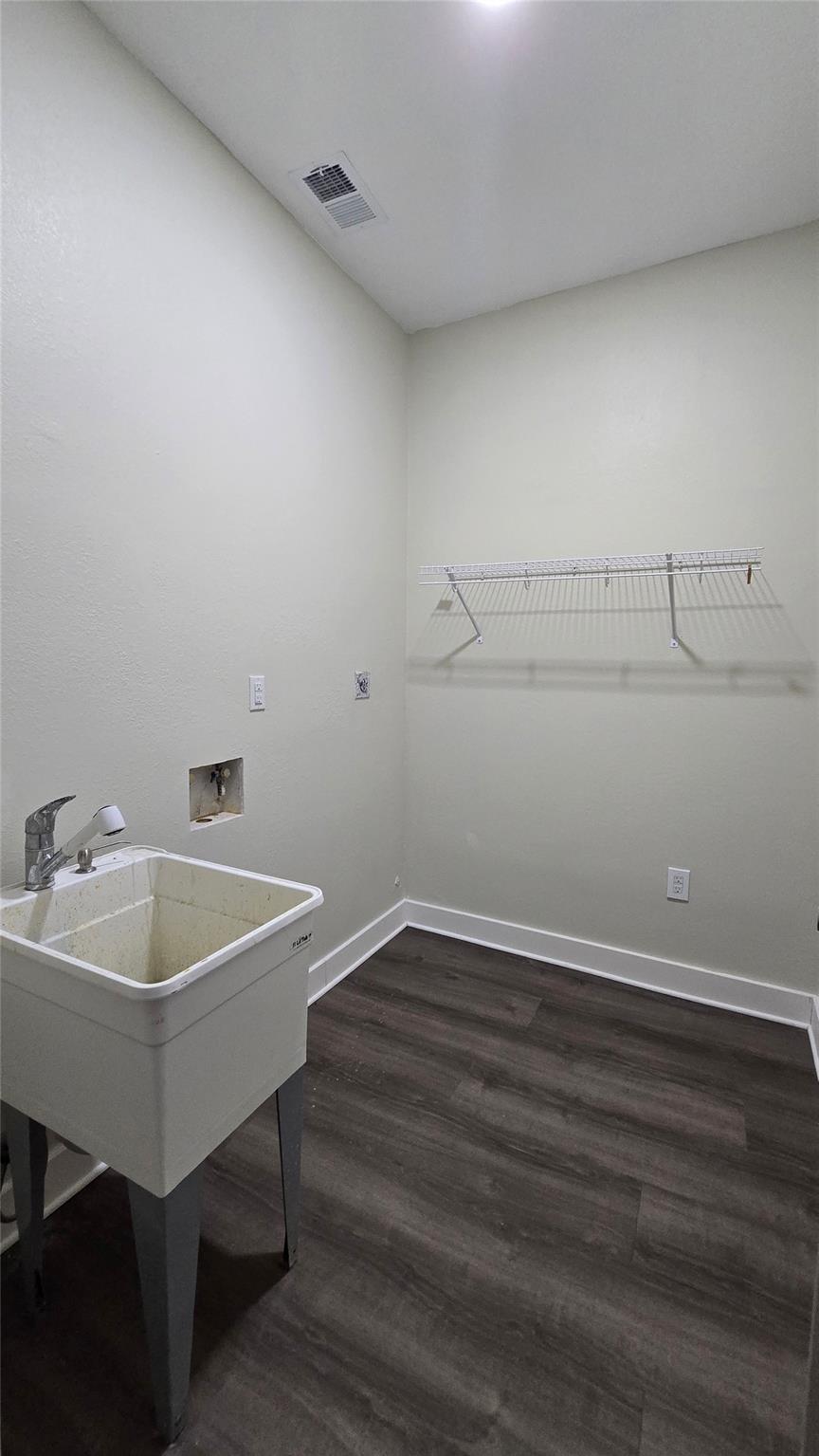 305 Remuda Dr Property Photo 13