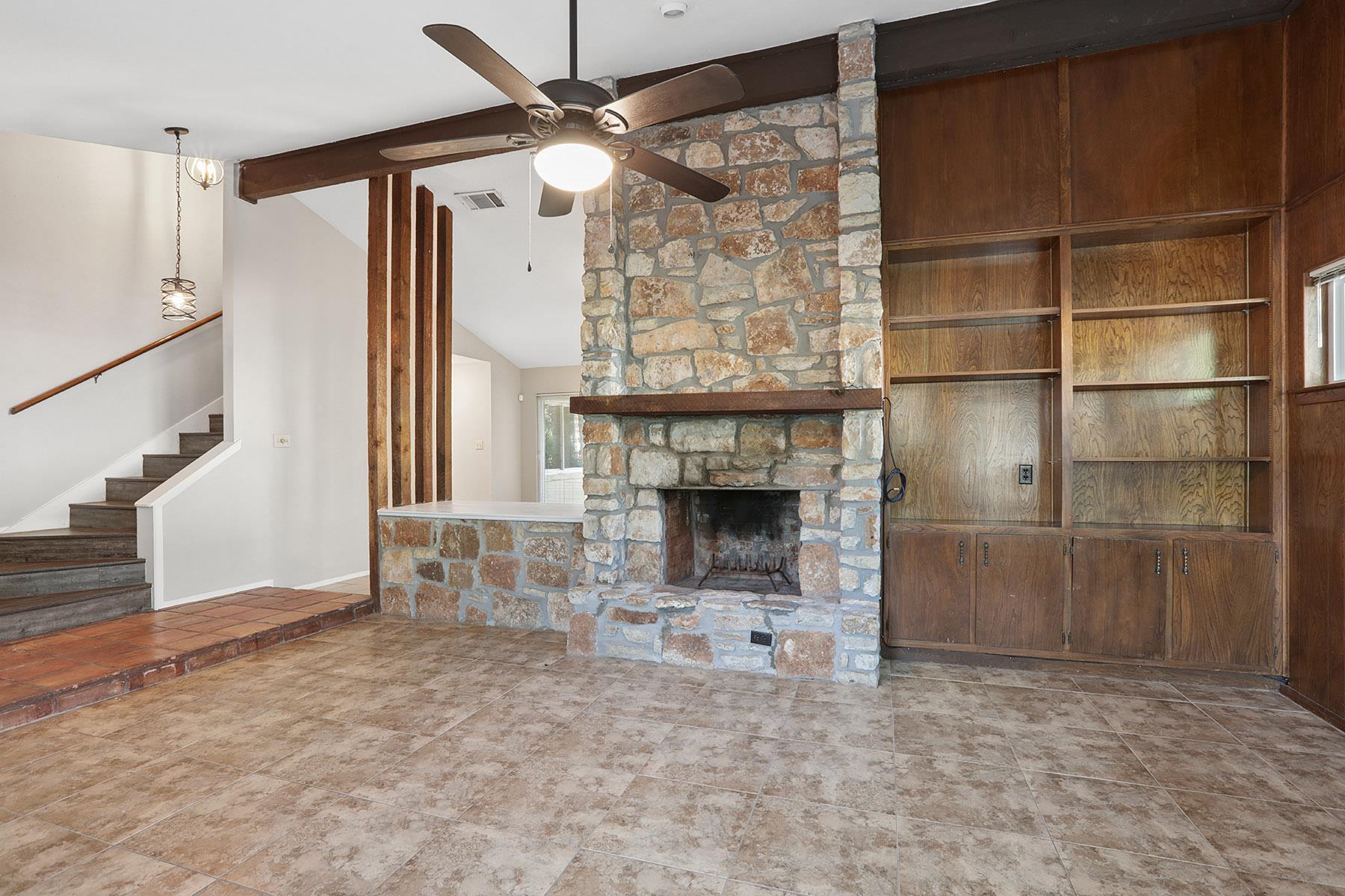 7219 Scenic Brook Dr Property Photo 4