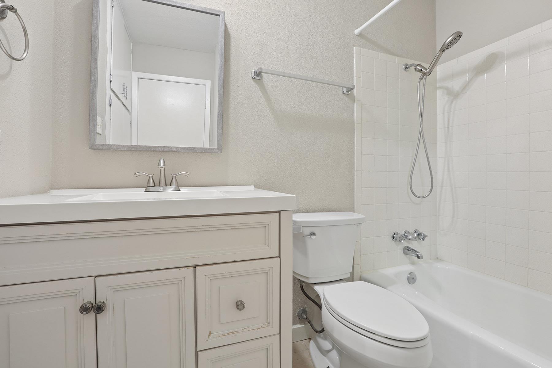 7219 Scenic Brook Dr Property Photo 11