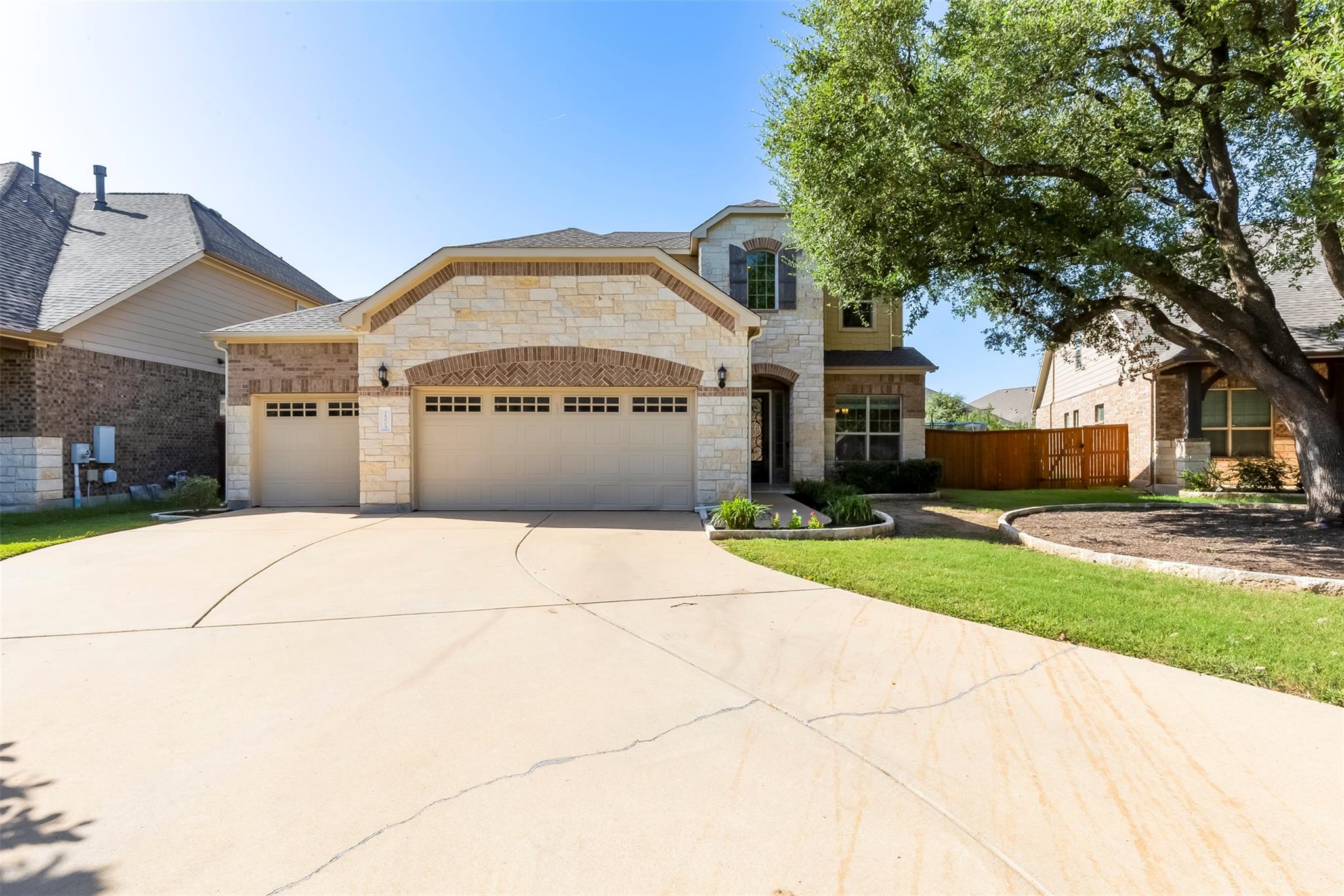 16009 Jeffs Ln Property Photo 1