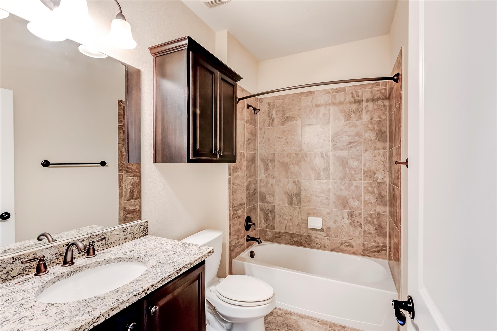 16009 Jeffs Ln Property Photo 27
