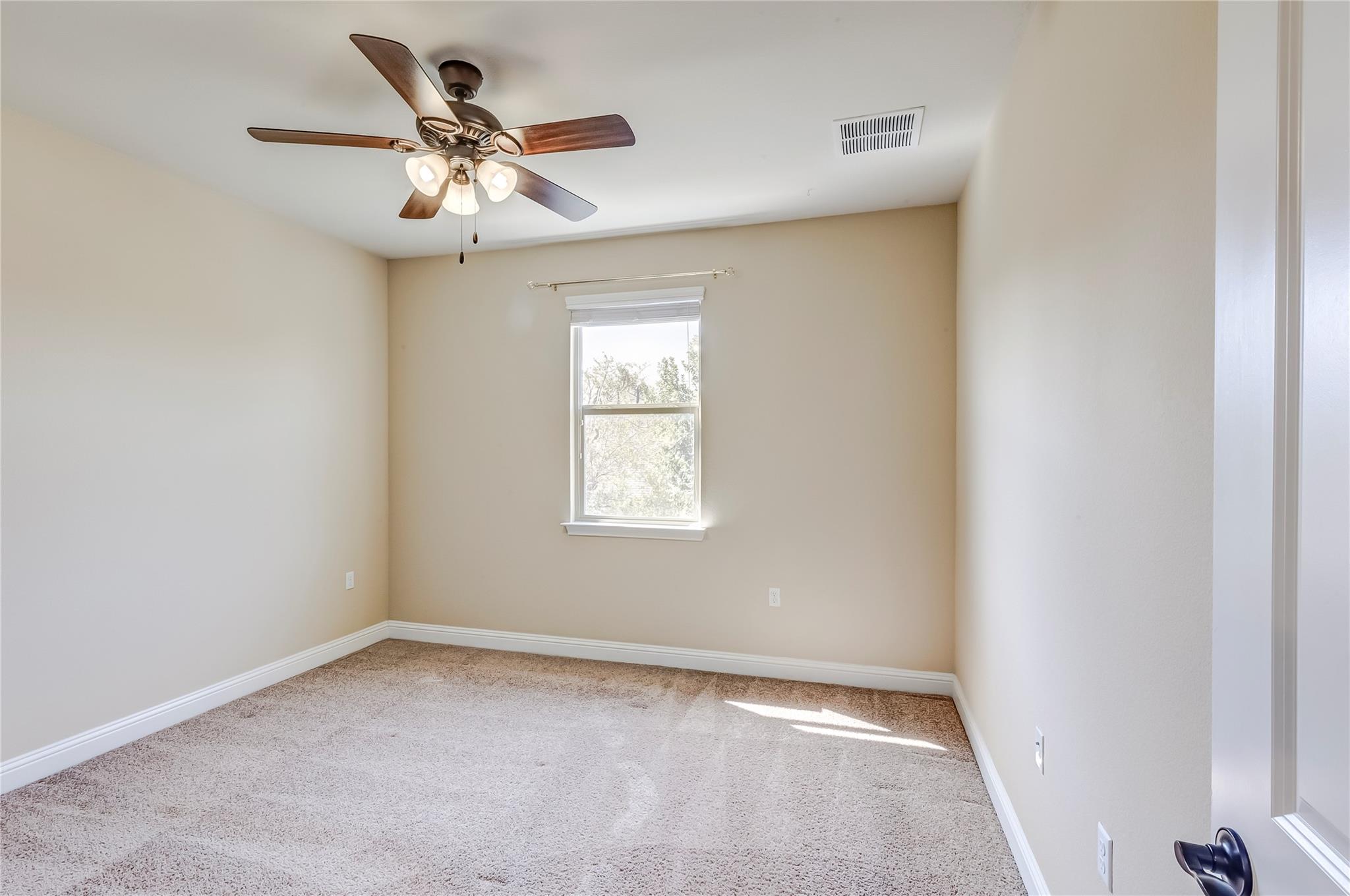 16009 Jeffs Ln Property Photo 28