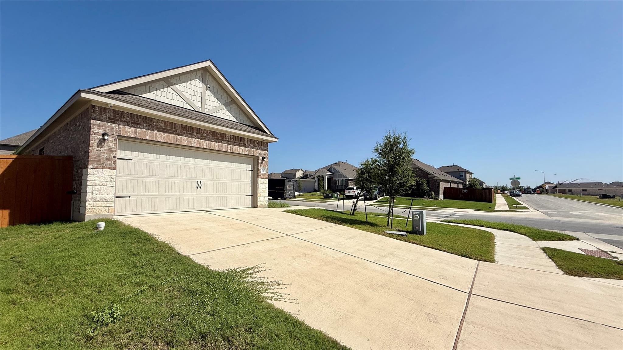 1217159 Property Photo 2