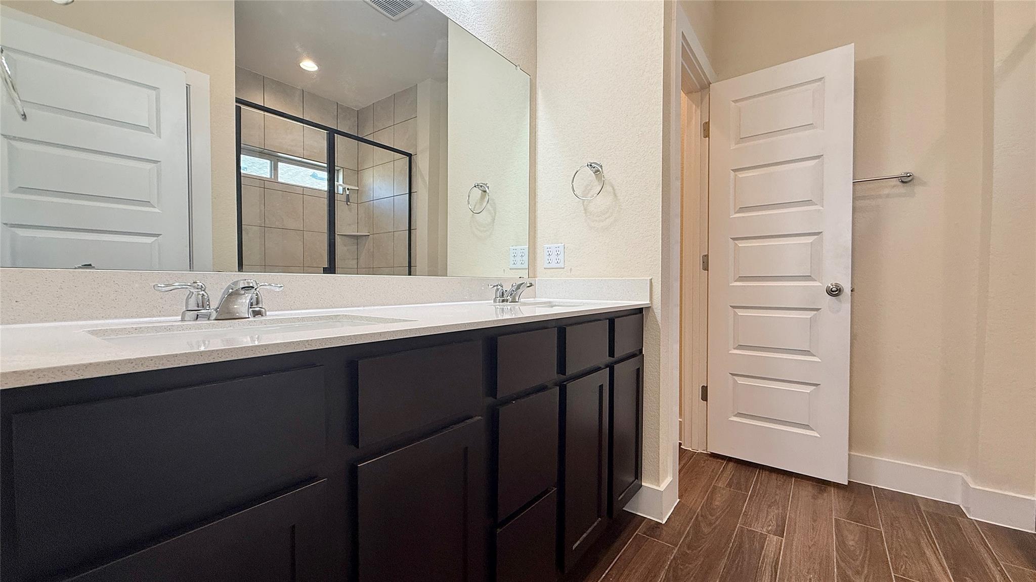1217159 Property Photo 15