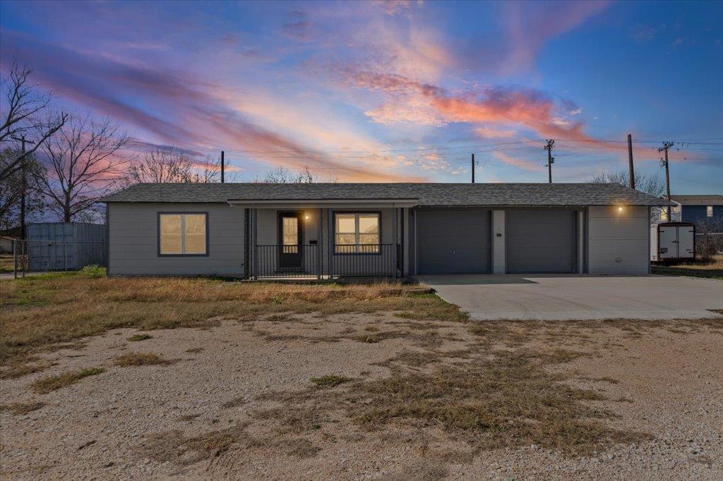 301 S Highway 183 None Property Photo 1