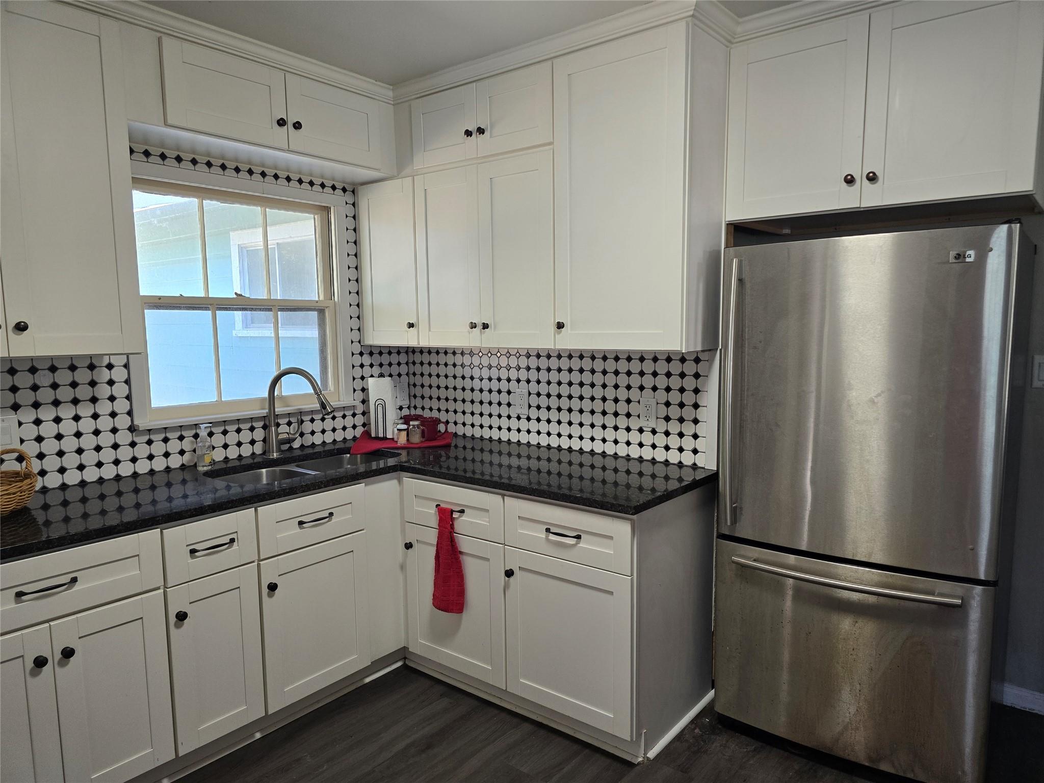 1219363 Property Photo 8