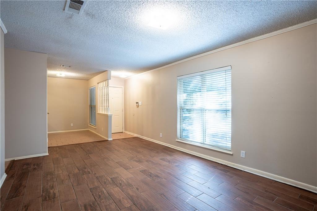 9104 Quail Creek Dr #b Property Photo 6