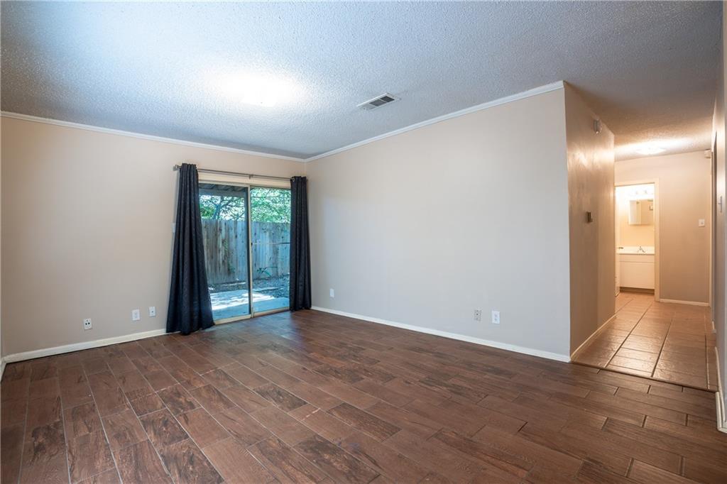 9104 Quail Creek Dr #b Property Photo 8