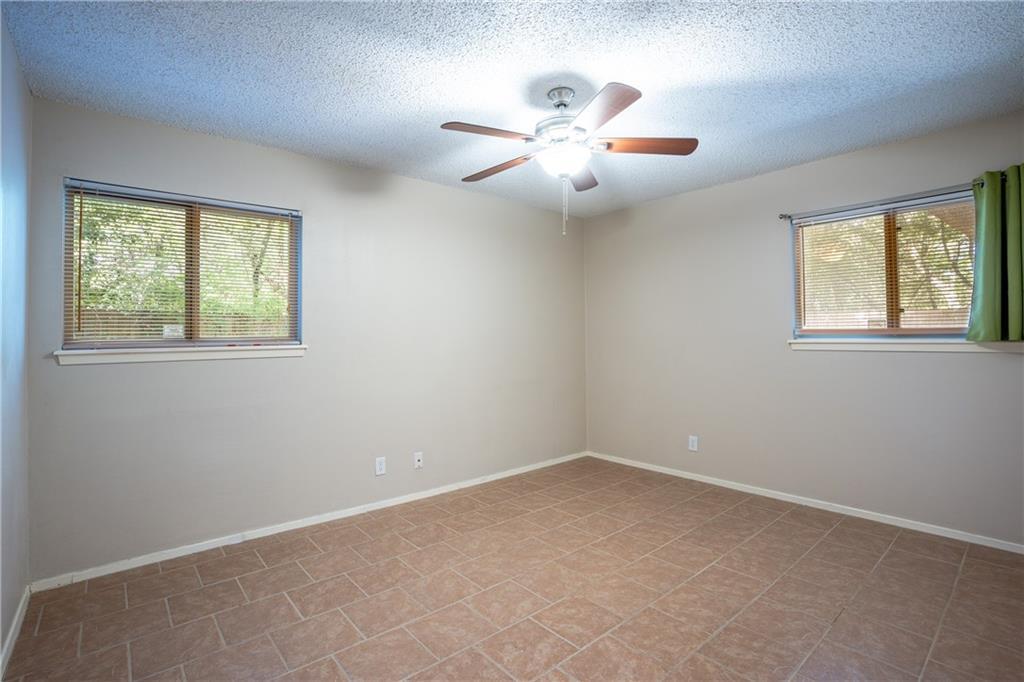9104 Quail Creek Dr #b Property Photo 21