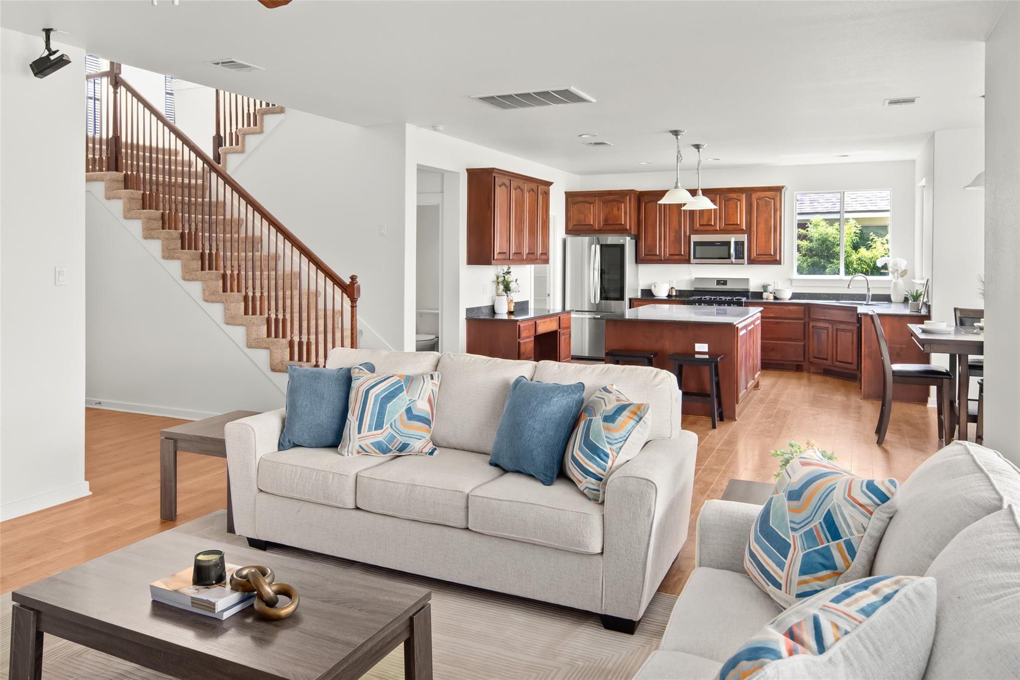 134 Fence Line Dr Property Photo 3