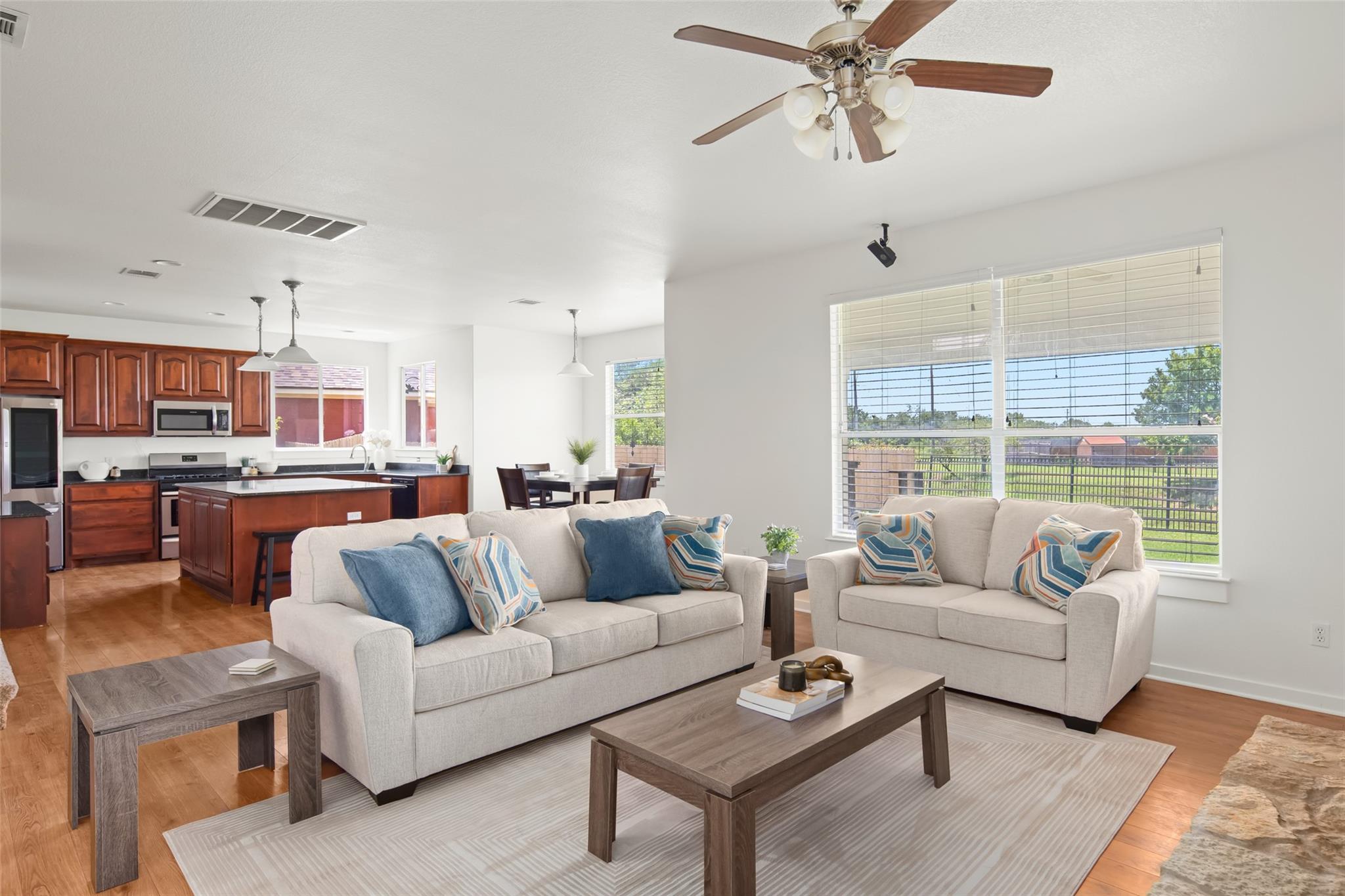 134 Fence Line Dr Property Photo 4