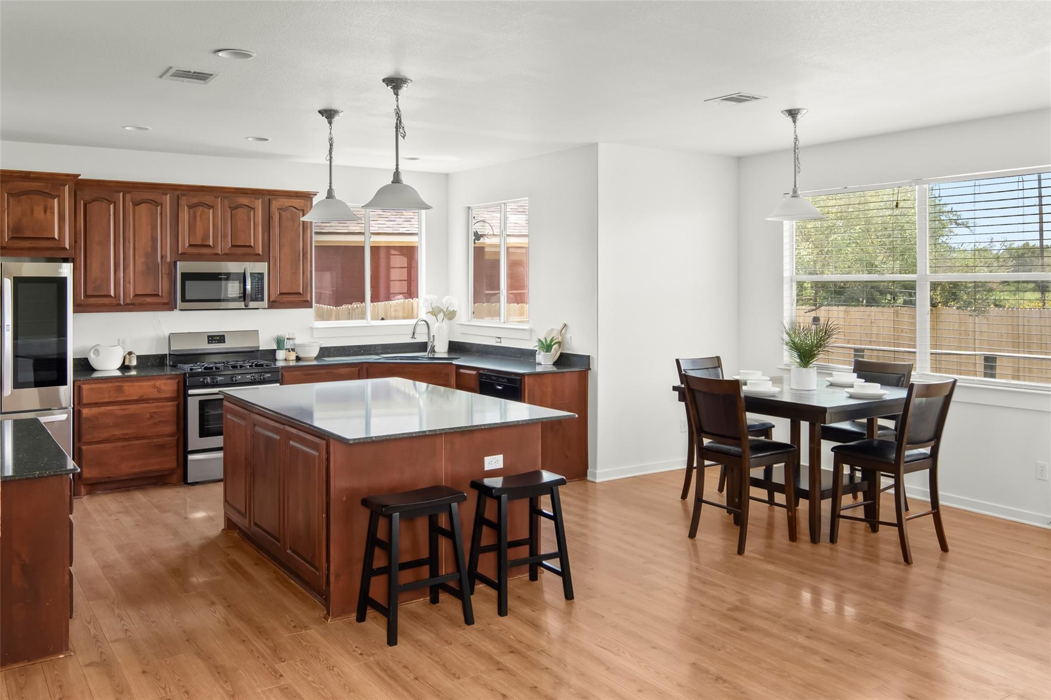 134 Fence Line Dr Property Photo 7