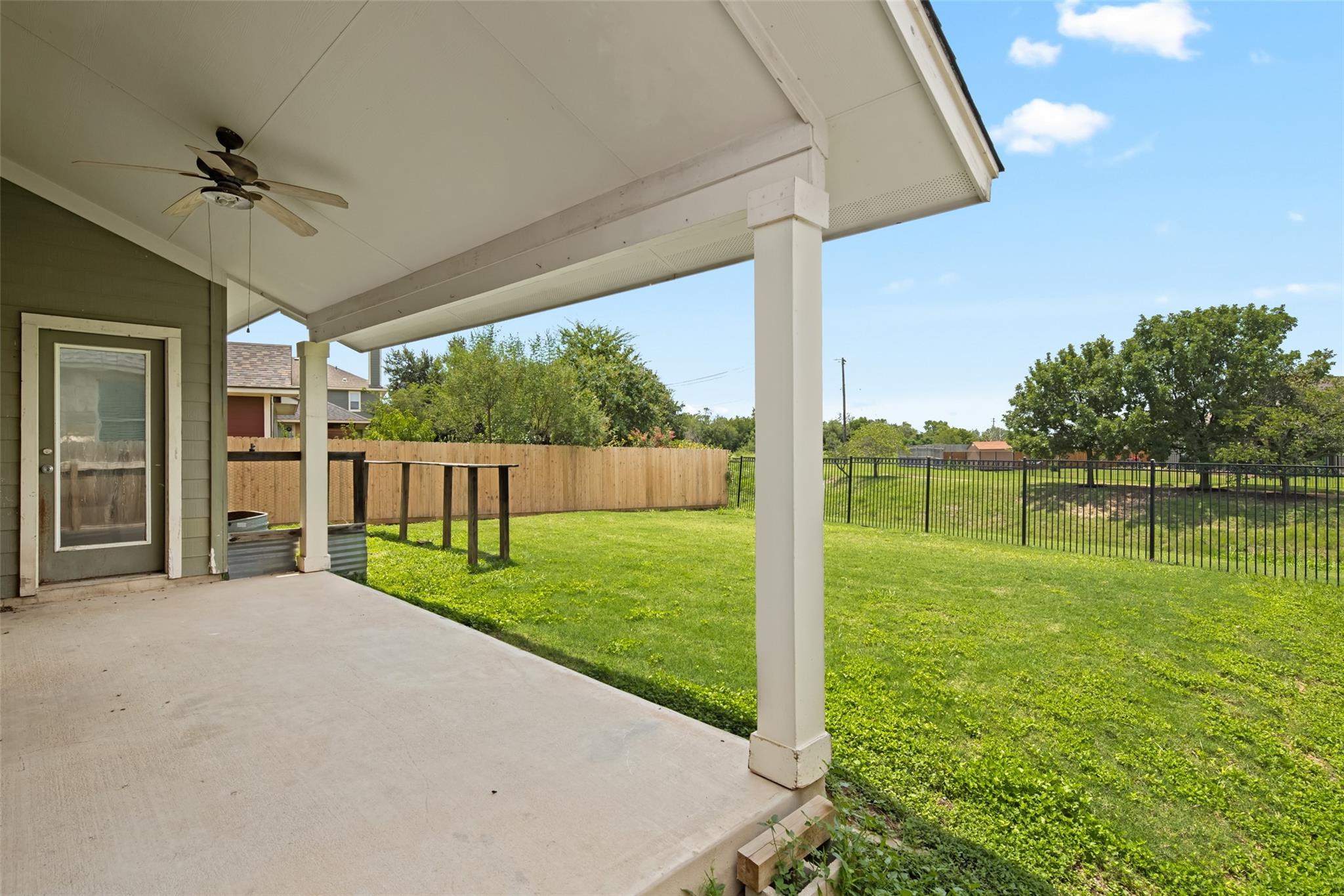 134 Fence Line Dr Property Photo 30