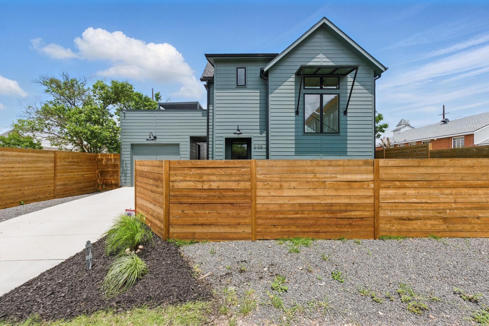 2105 SL Davis Ave. #2 None Property Photo 1