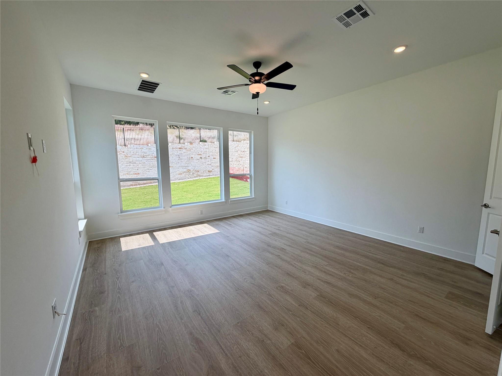 1524 Novara Trl Property Photo 5