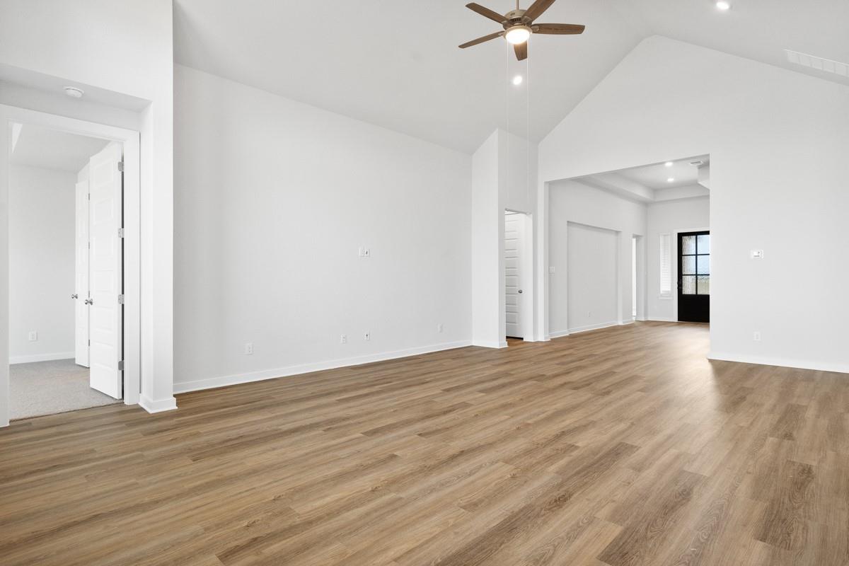 108 Golden Sage Ave Property Photo 11