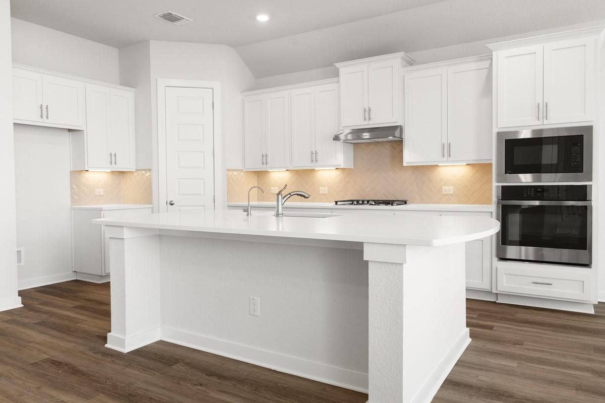 108 Golden Sage Ave Property Photo 14