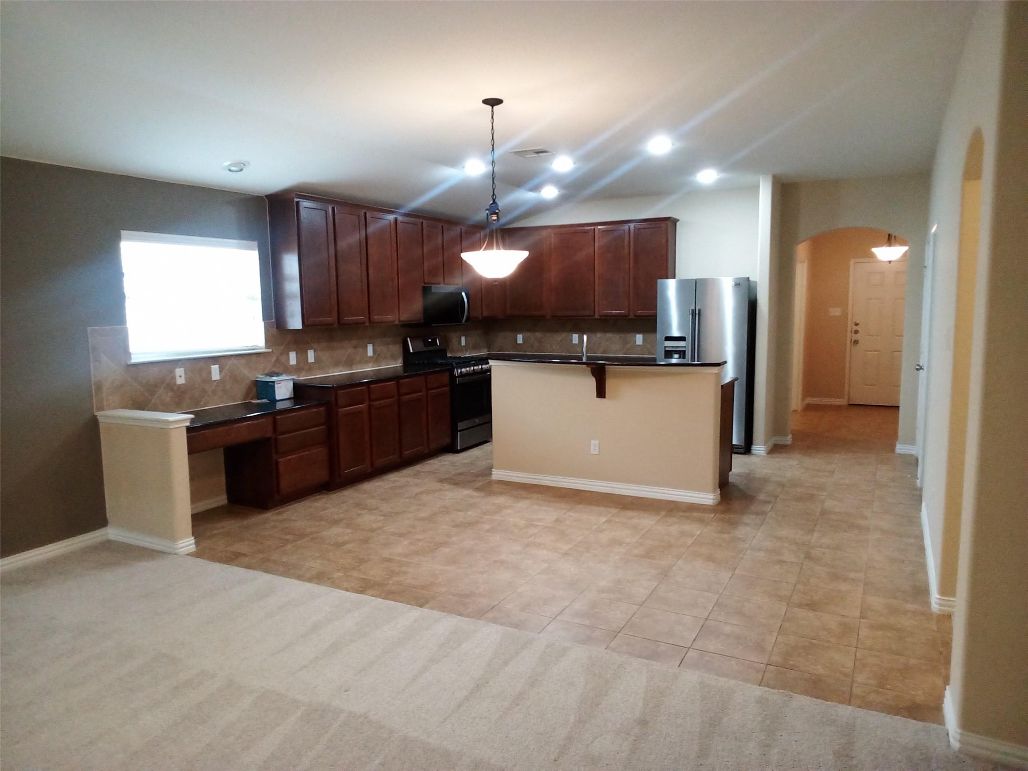 2024 Pecan Valley Dr Property Photo 3