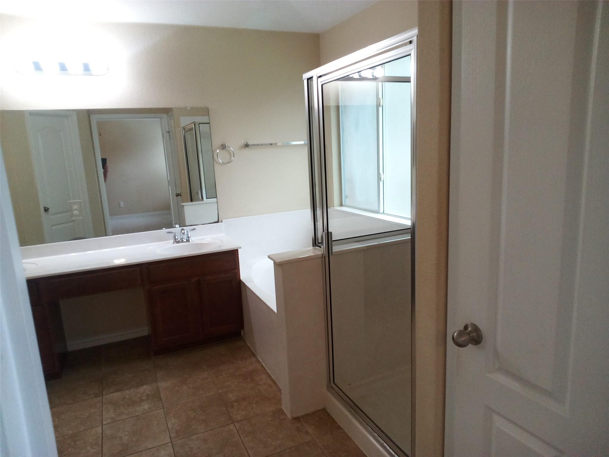 2024 Pecan Valley Dr Property Photo 13