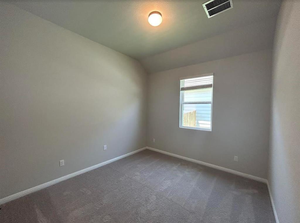 303 Bear Oak St Property Photo 17
