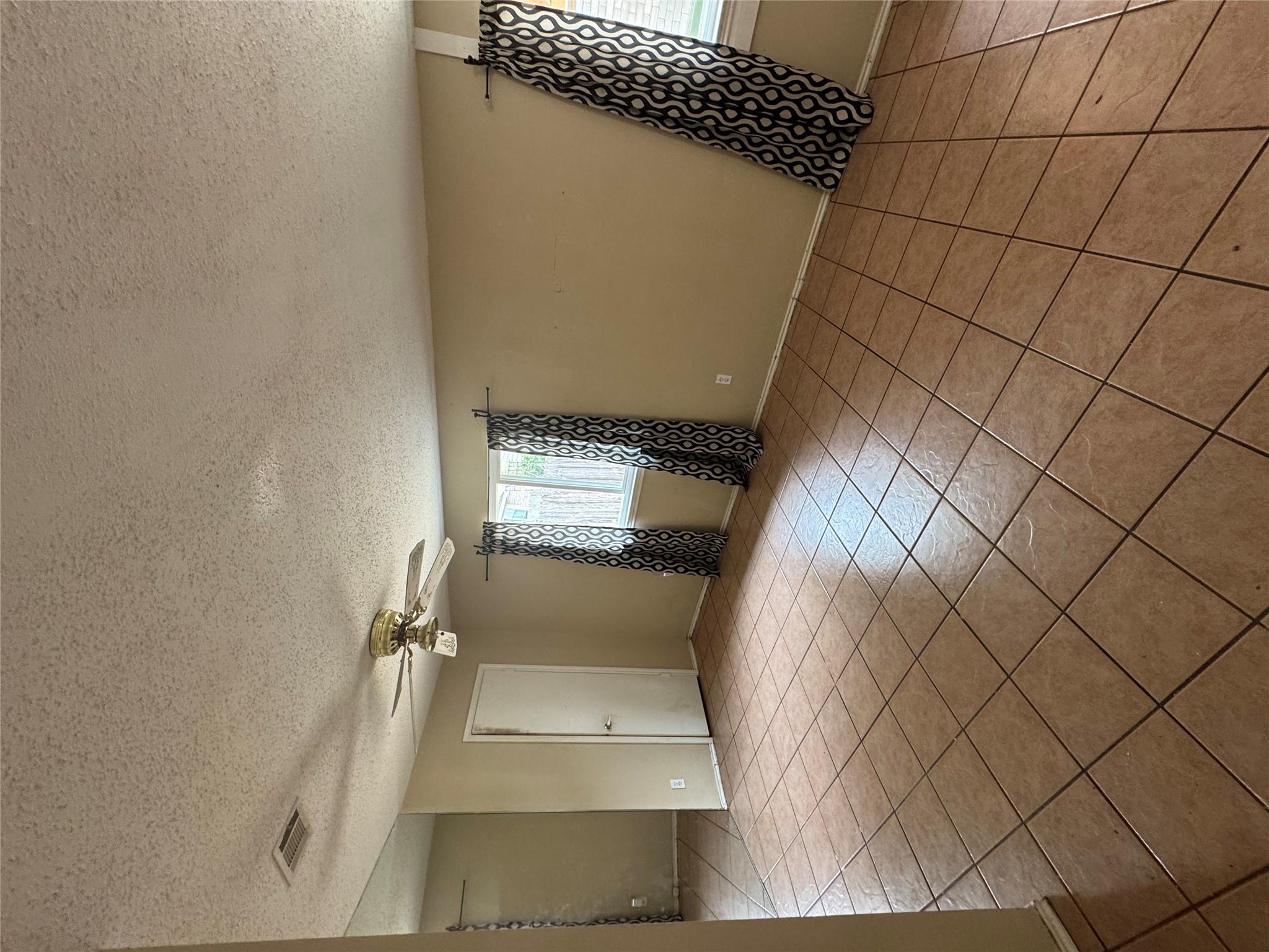 908 Saunders Dr Property Photo 15