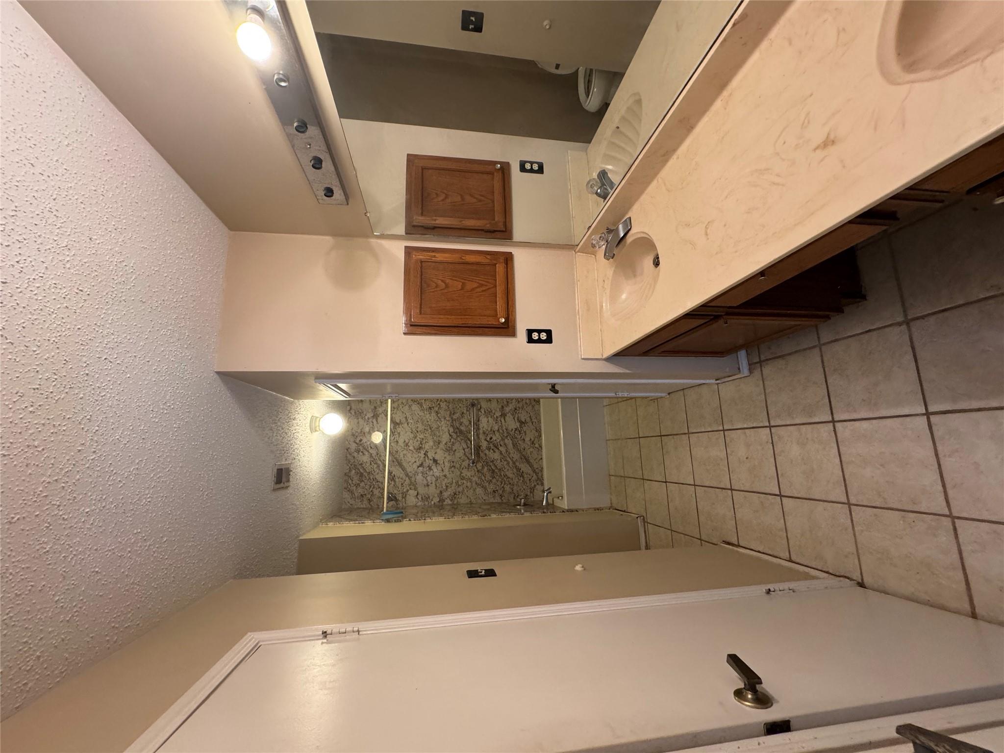 908 Saunders Dr Property Photo 18