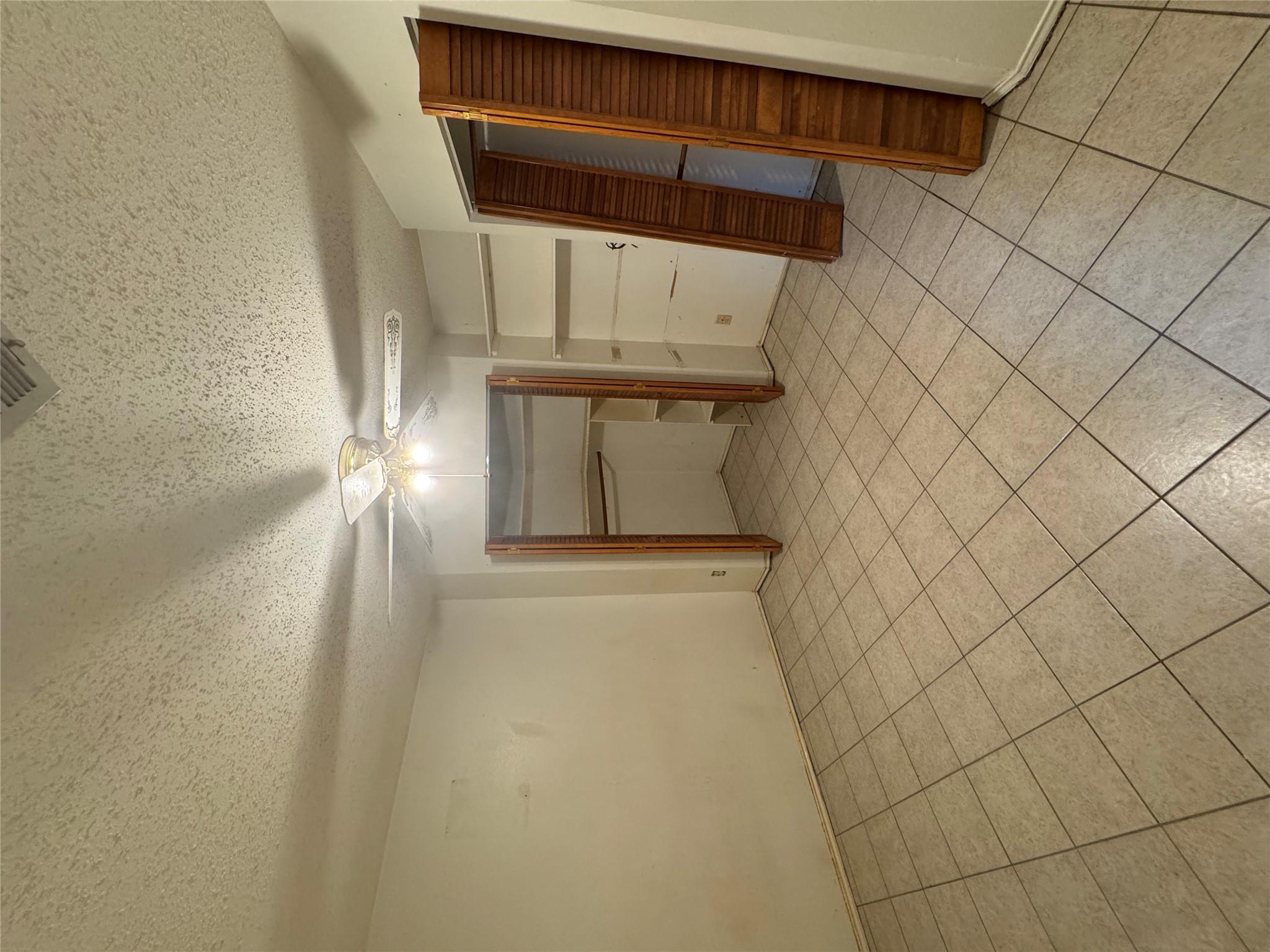 908 Saunders Dr Property Photo 25