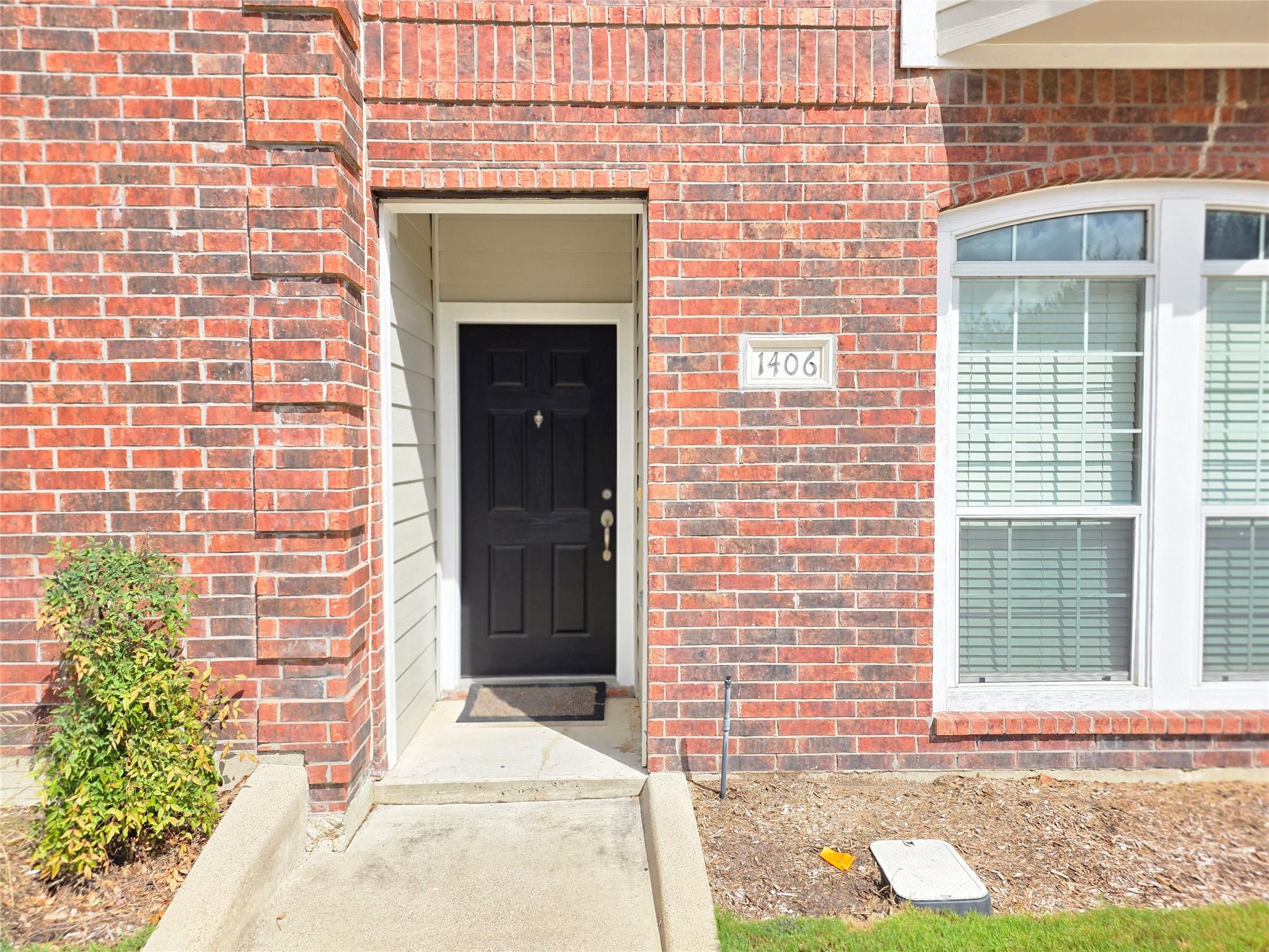 305 Holleman Dr E #1406 Property Photo 3