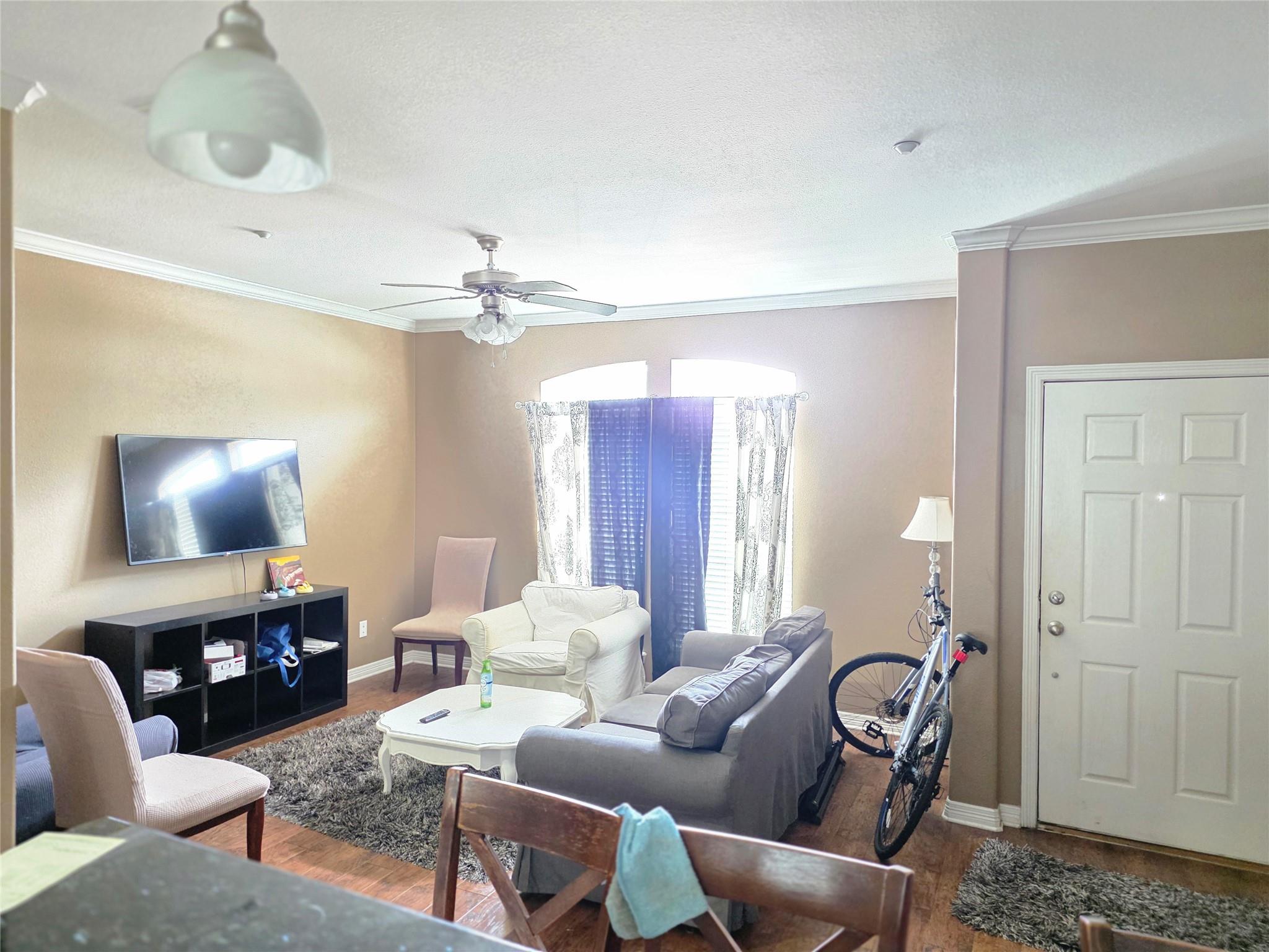 305 Holleman Dr E #1406 Property Photo 9