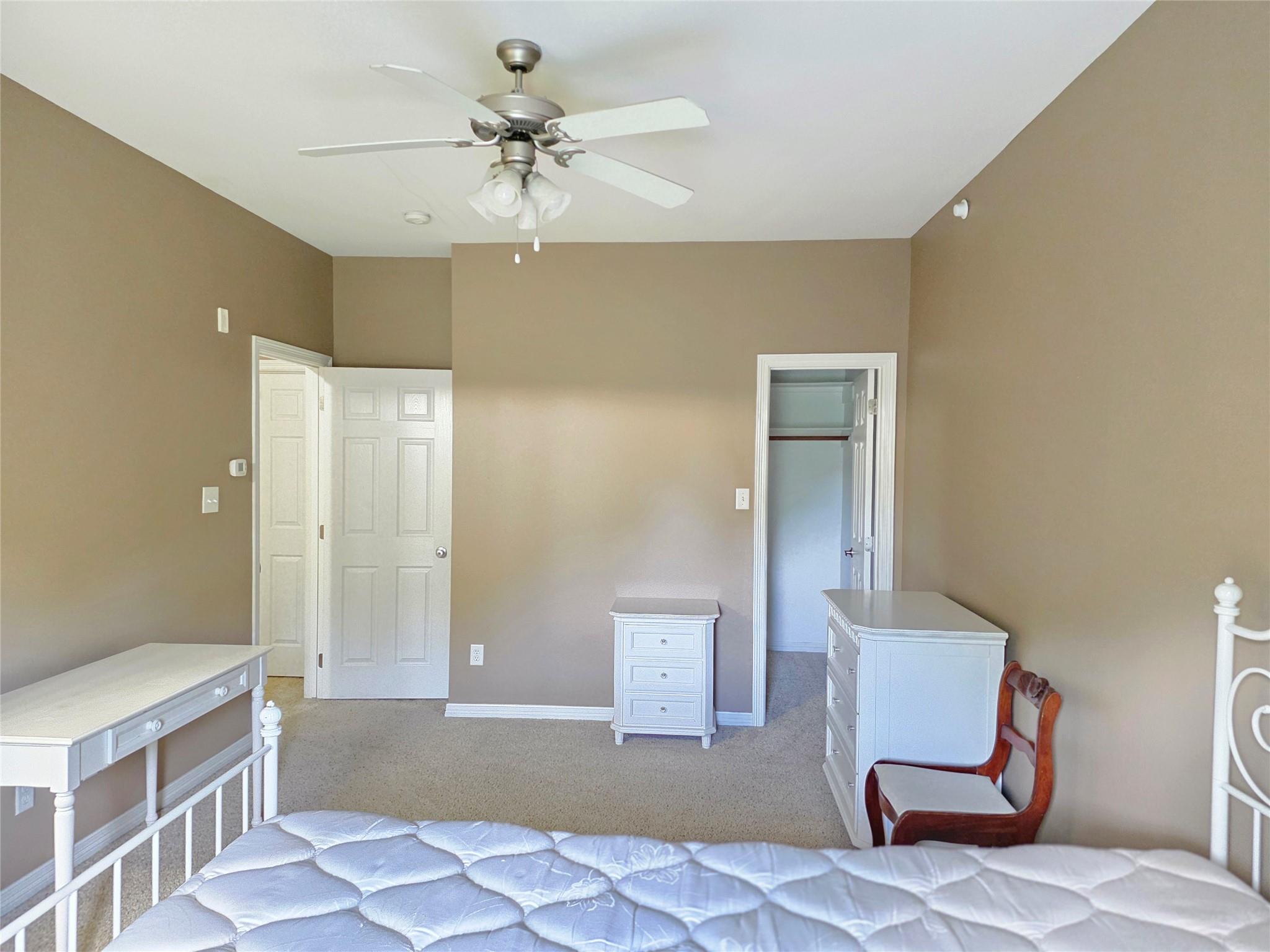 305 Holleman Dr E #1406 Property Photo 20
