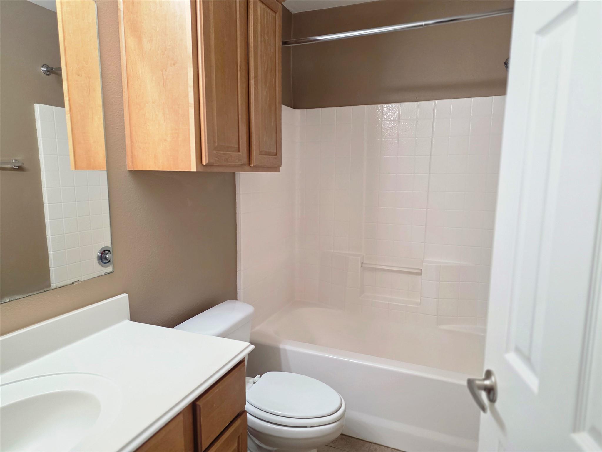 305 Holleman Dr E #1406 Property Photo 22
