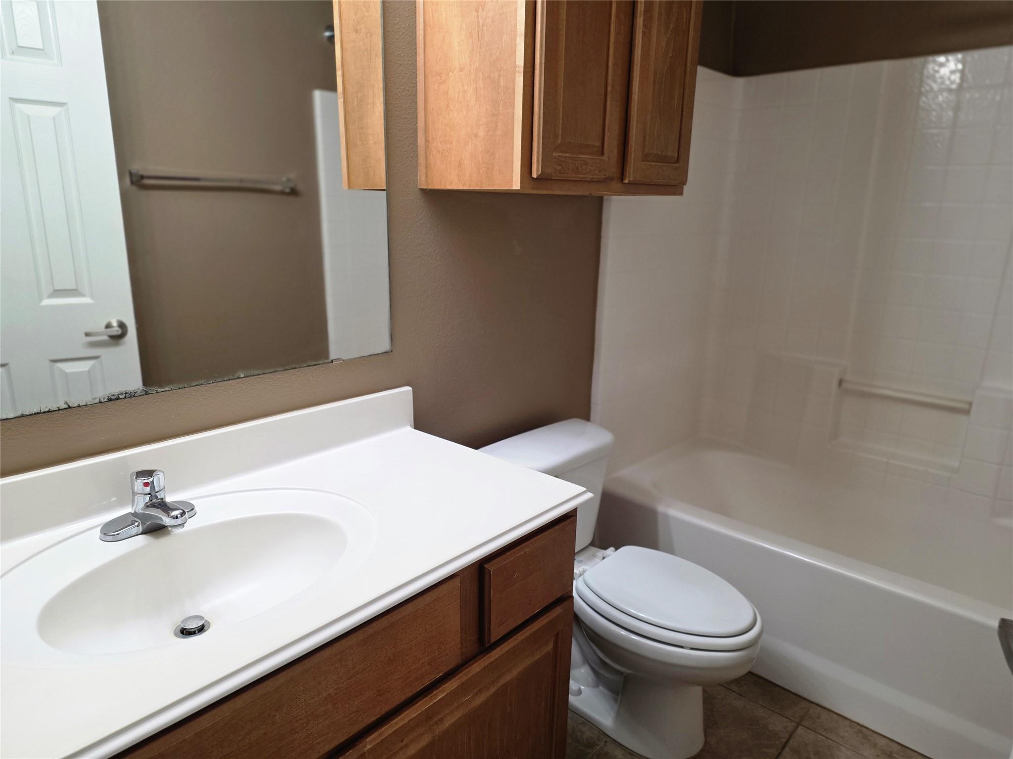 305 Holleman Dr E #1406 Property Photo 23